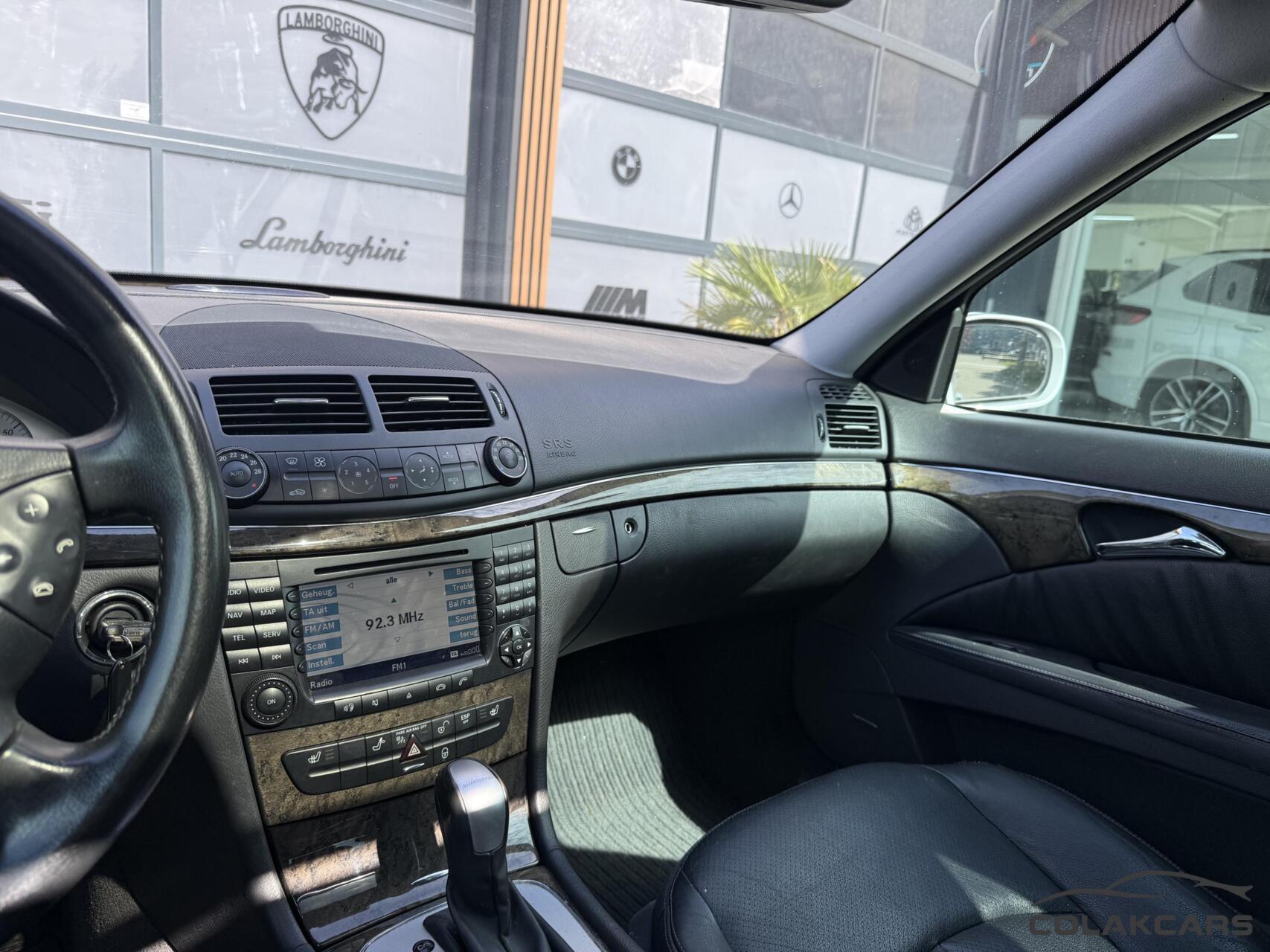 Foto van Mercedes-Benz E 350