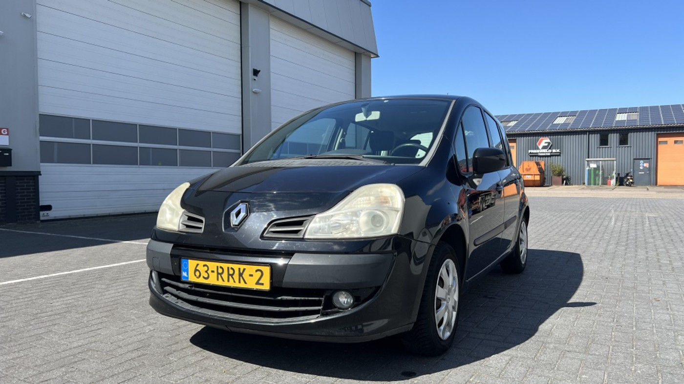 Renault Grand Modus 1.2 TCE Dynamique 2011 - voorkant