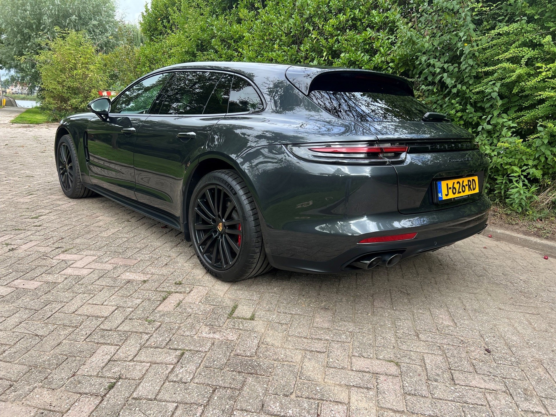 Foto van Porsche Panamera GTS