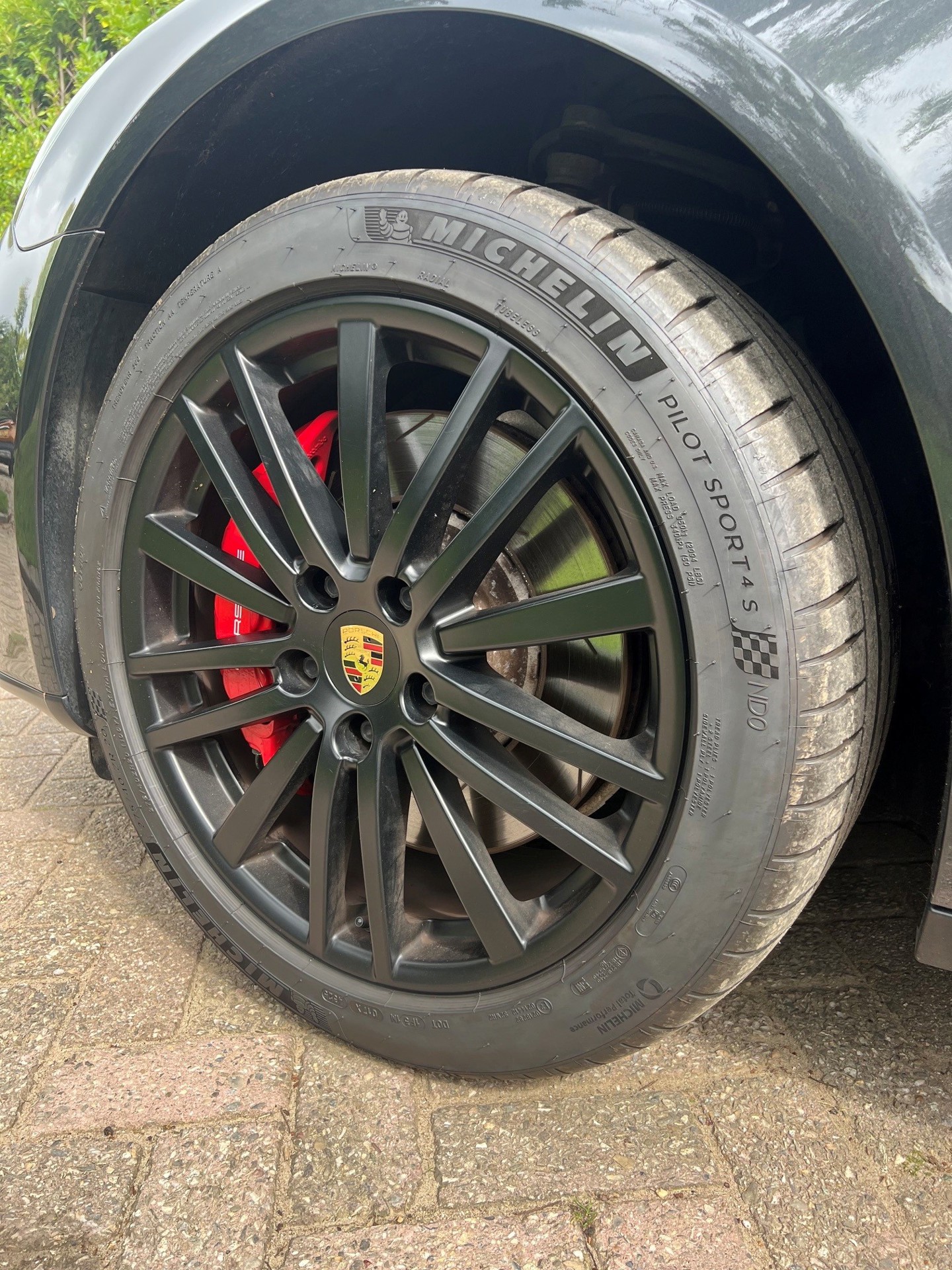 Foto van Porsche Panamera GTS