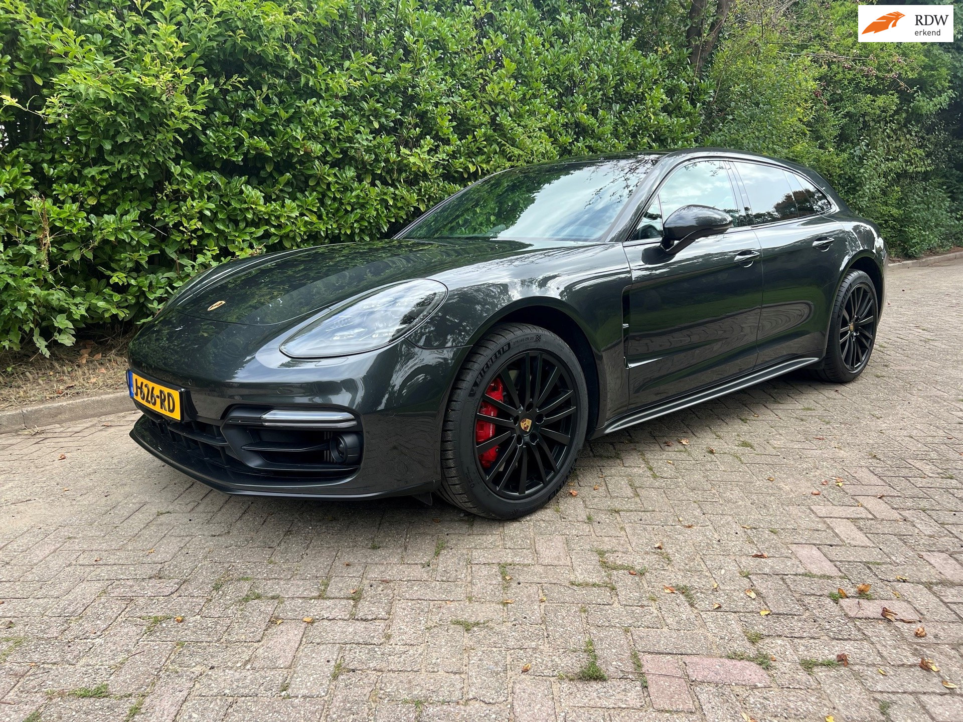 Porsche Panamera GTS 4.0 GTS V8 met 460pk 2018 - voorkant