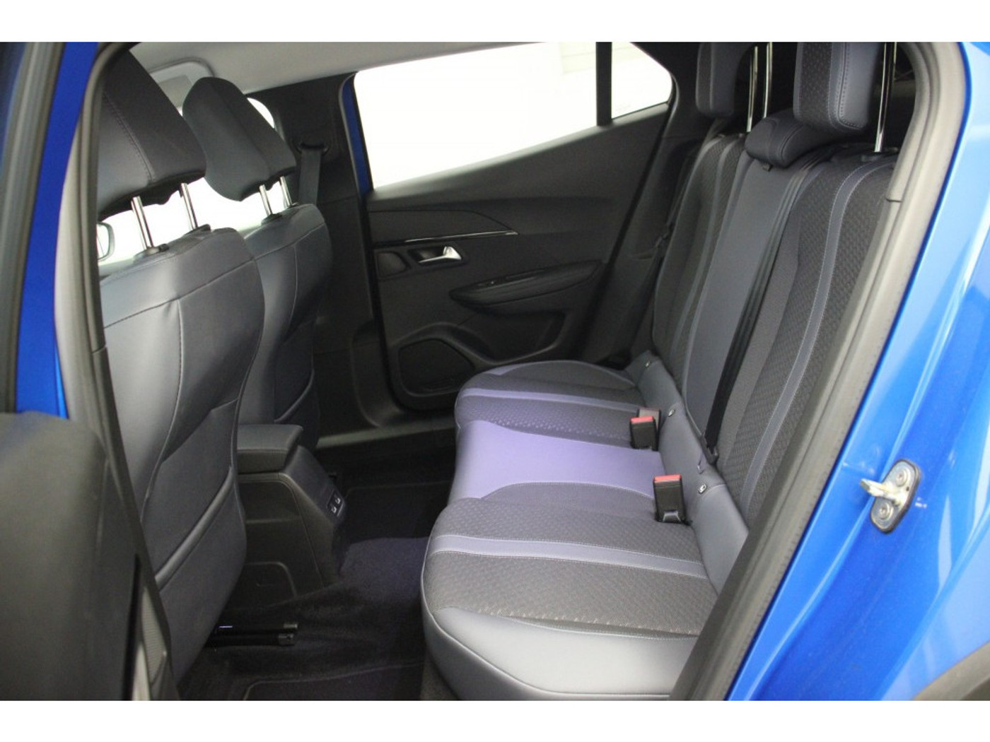 Foto van Peugeot E-2008