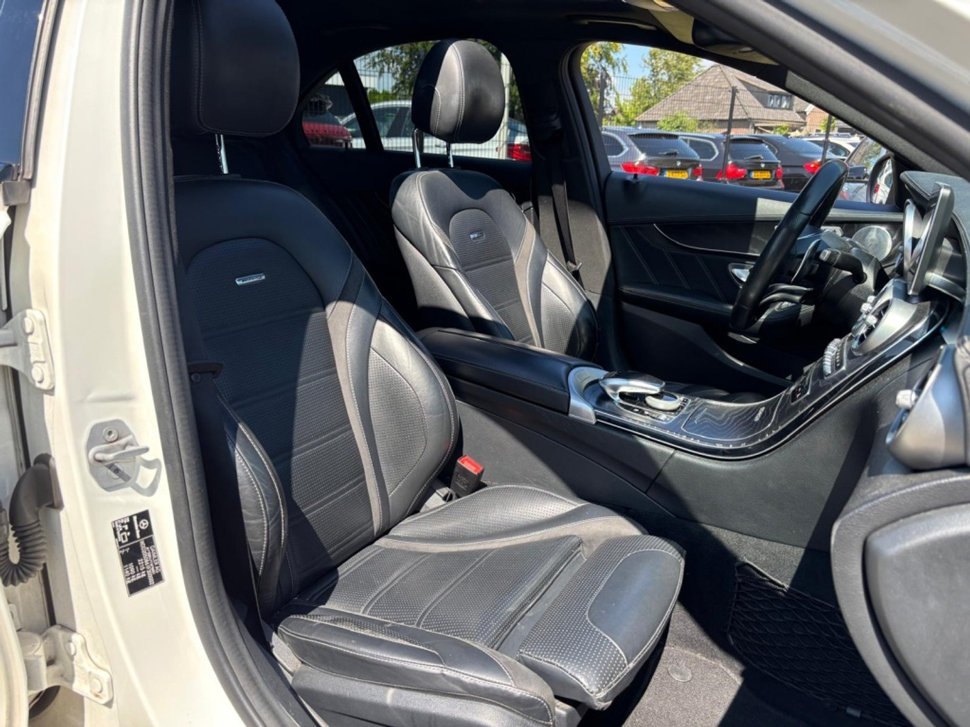 Foto van Mercedes-Benz AMG C 63
