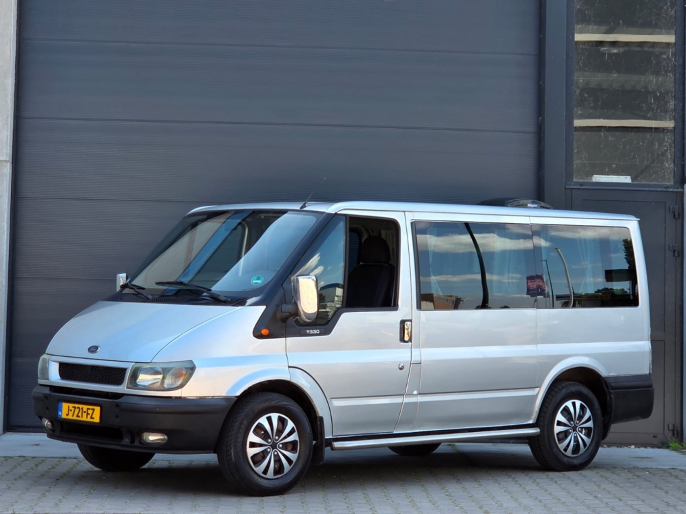 Ford Transit/tourneo CAMPER, BENZINE / LPG, DAK VENTILATOR 2002 - voorkant