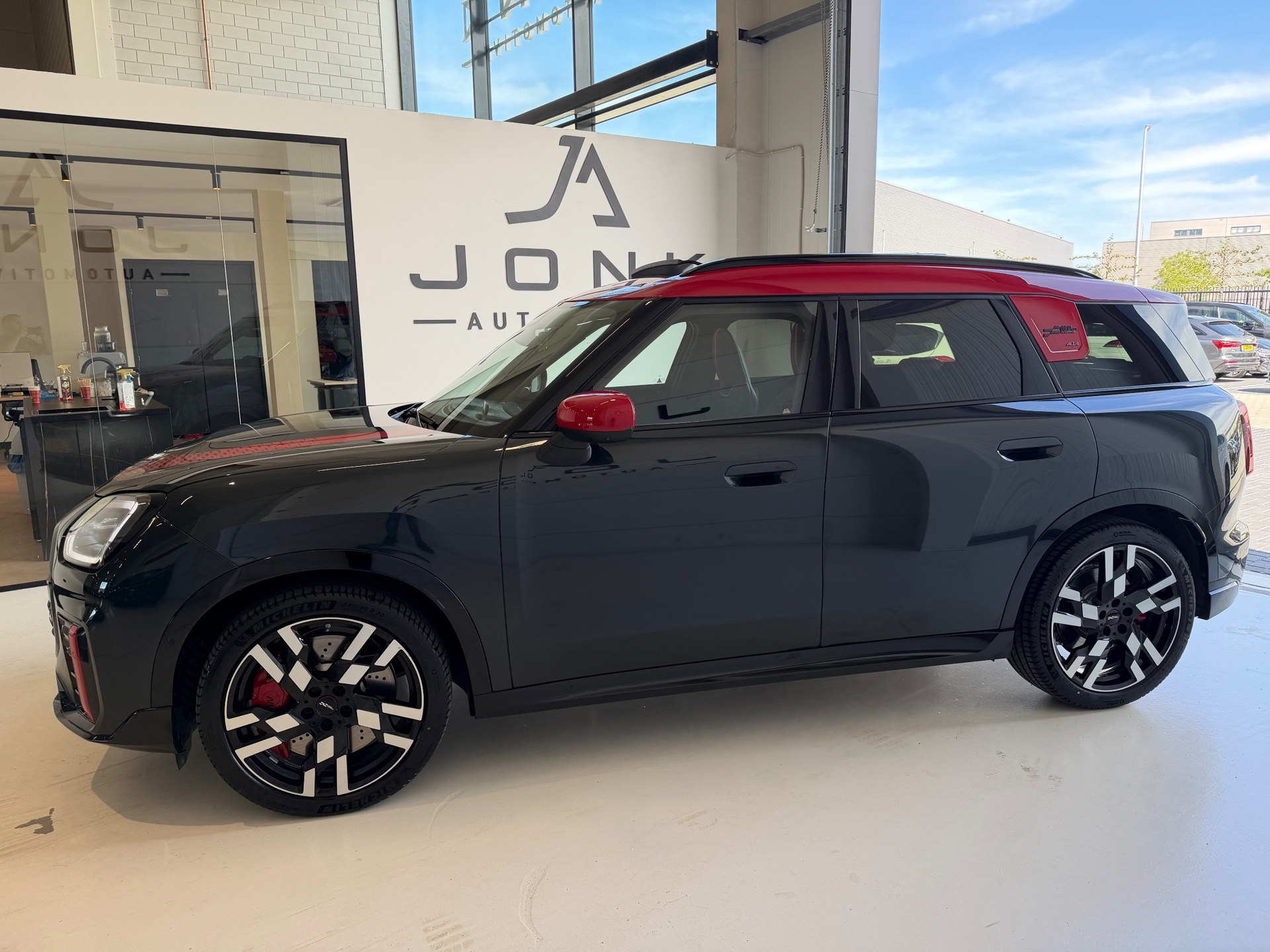 Foto van Mini JCW Countryman All4