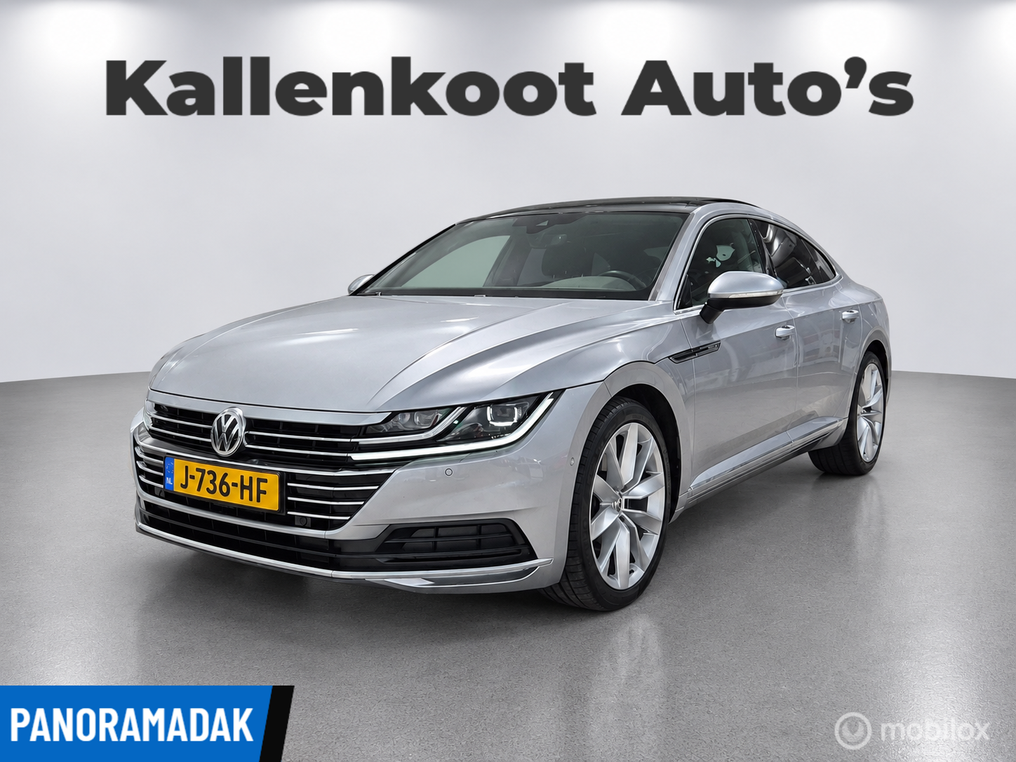 Volkswagen Arteon 1.5 TSI Elegance, Pano, Trekhaak, DigiDash 2018 - voorkant