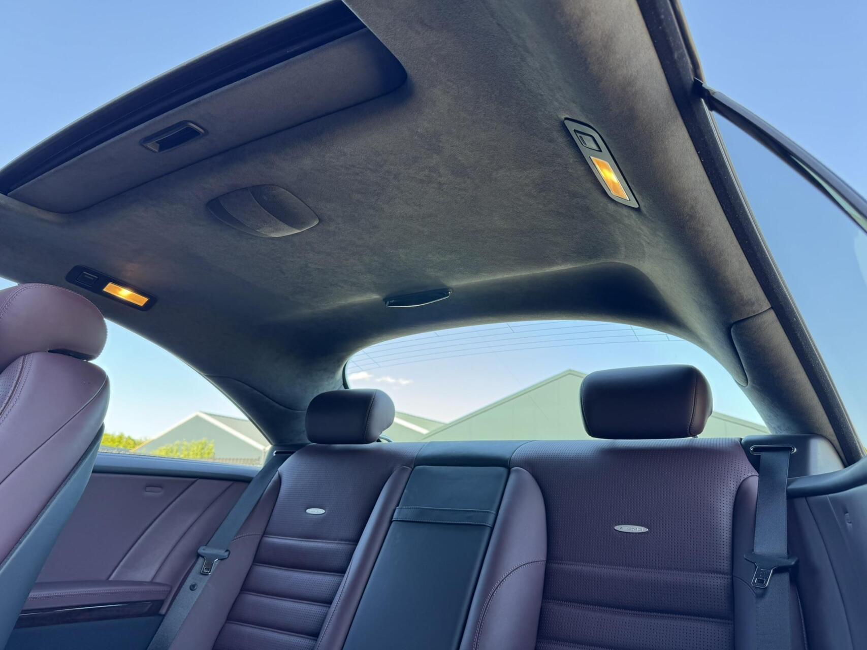 Foto van Mercedes-Benz CL 63 AMG