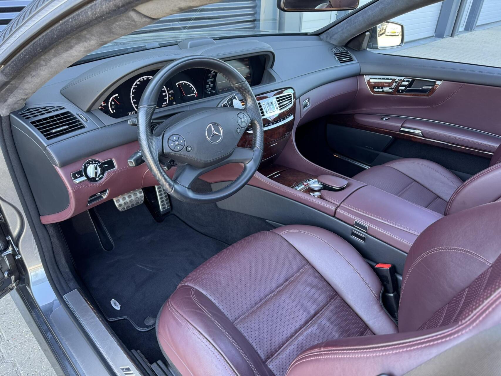 Foto van Mercedes-Benz CL 63 AMG