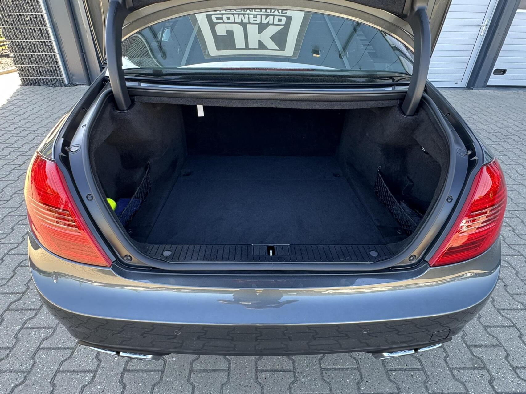 Foto van Mercedes-Benz CL 63 AMG