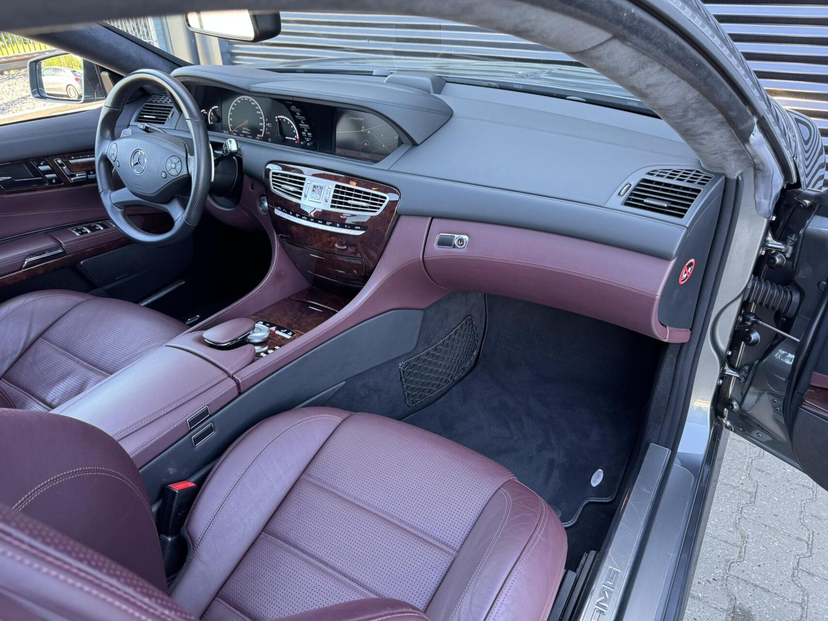 Foto van Mercedes-Benz CL 63 AMG