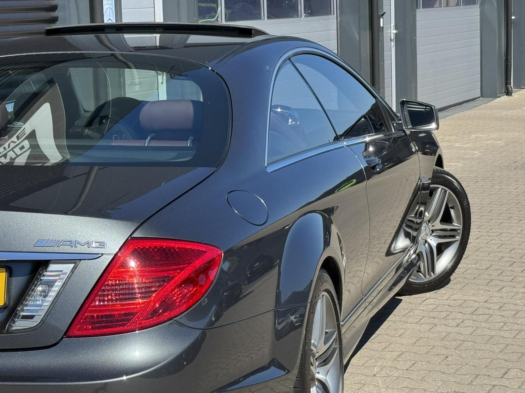Foto van Mercedes-Benz CL 63 AMG
