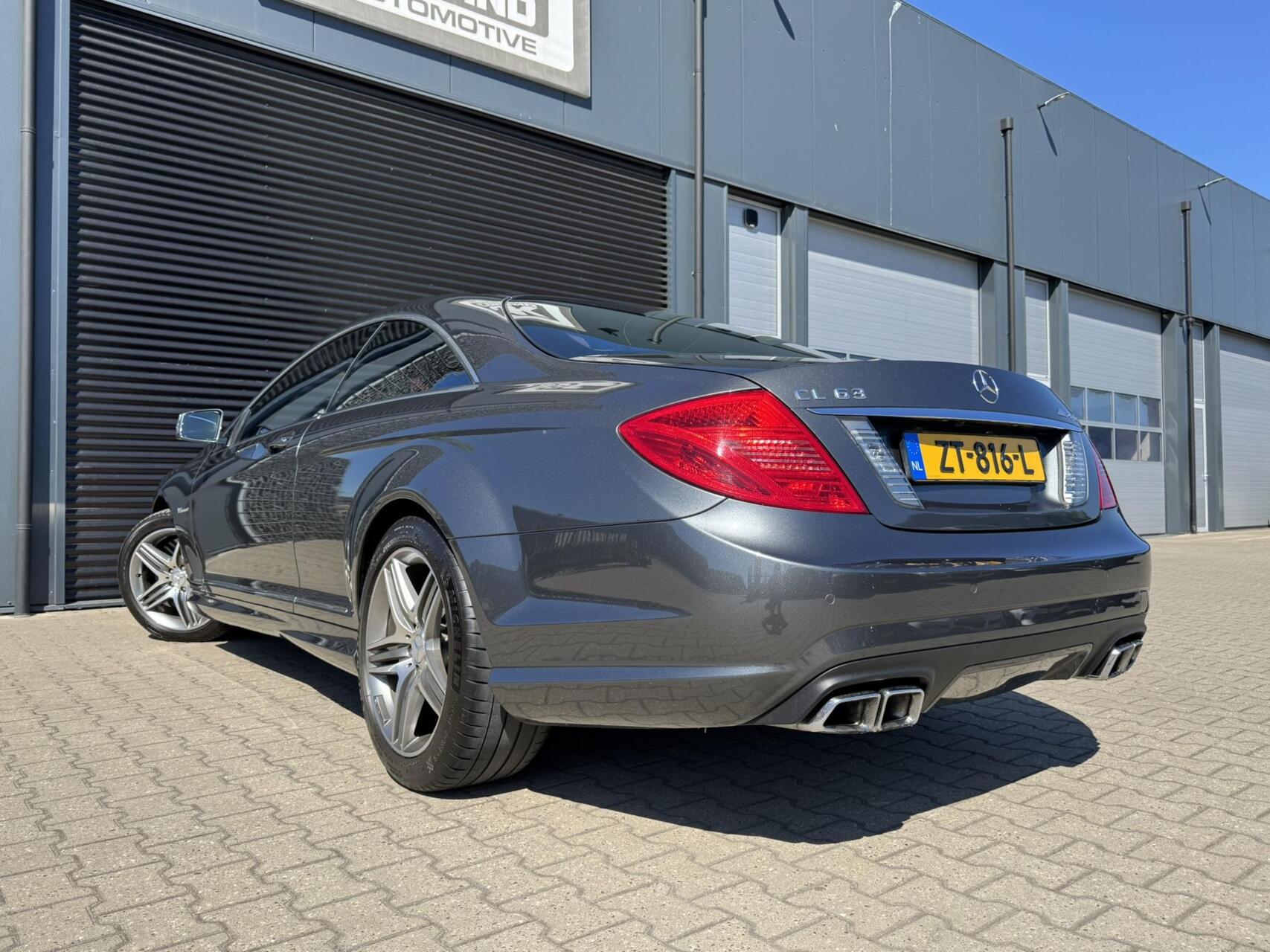 Foto van Mercedes-Benz CL 63 AMG