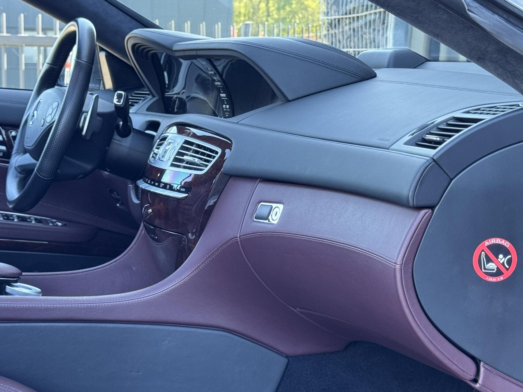 Foto van Mercedes-Benz CL 63 AMG
