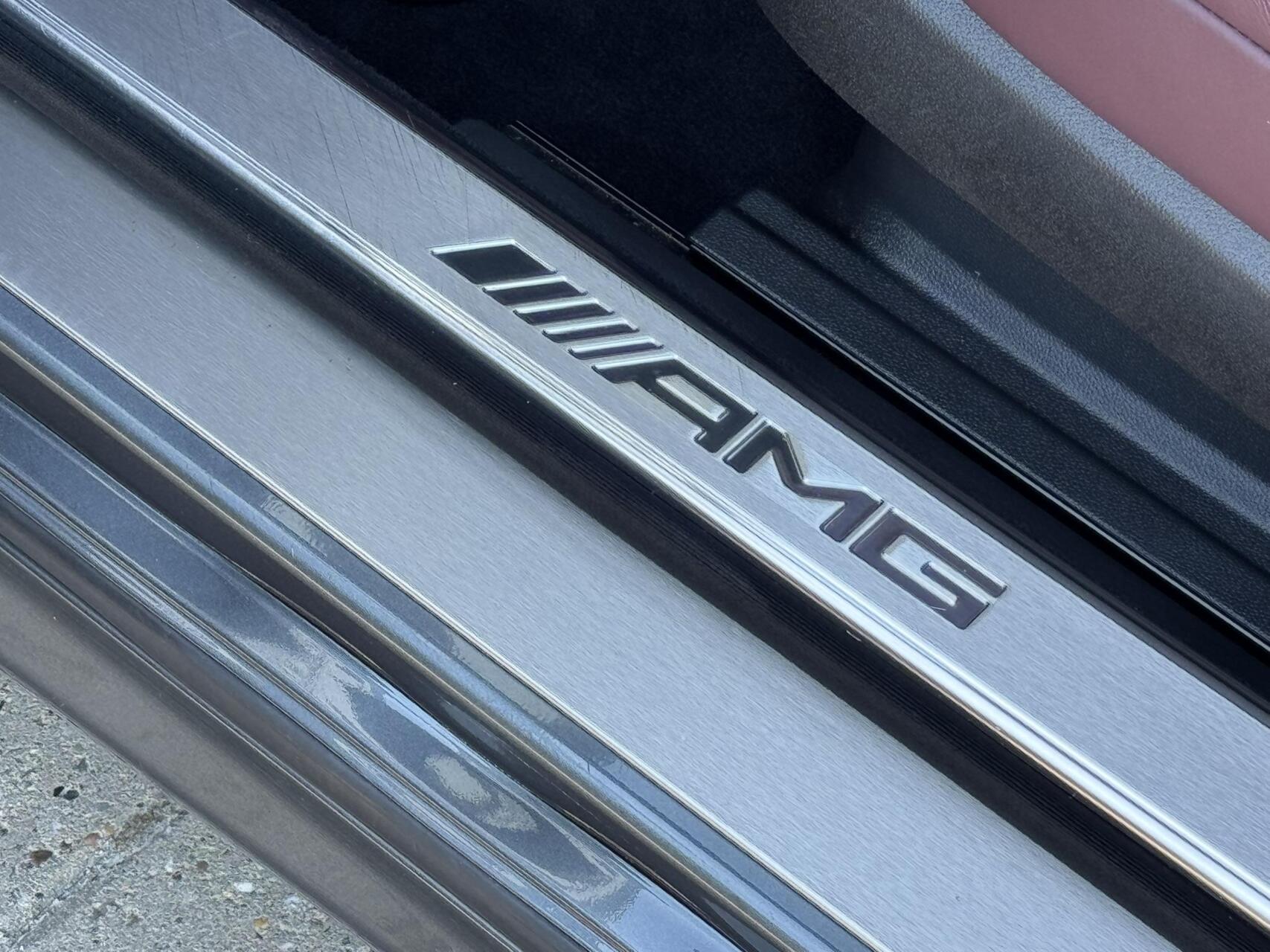 Foto van Mercedes-Benz CL 63 AMG