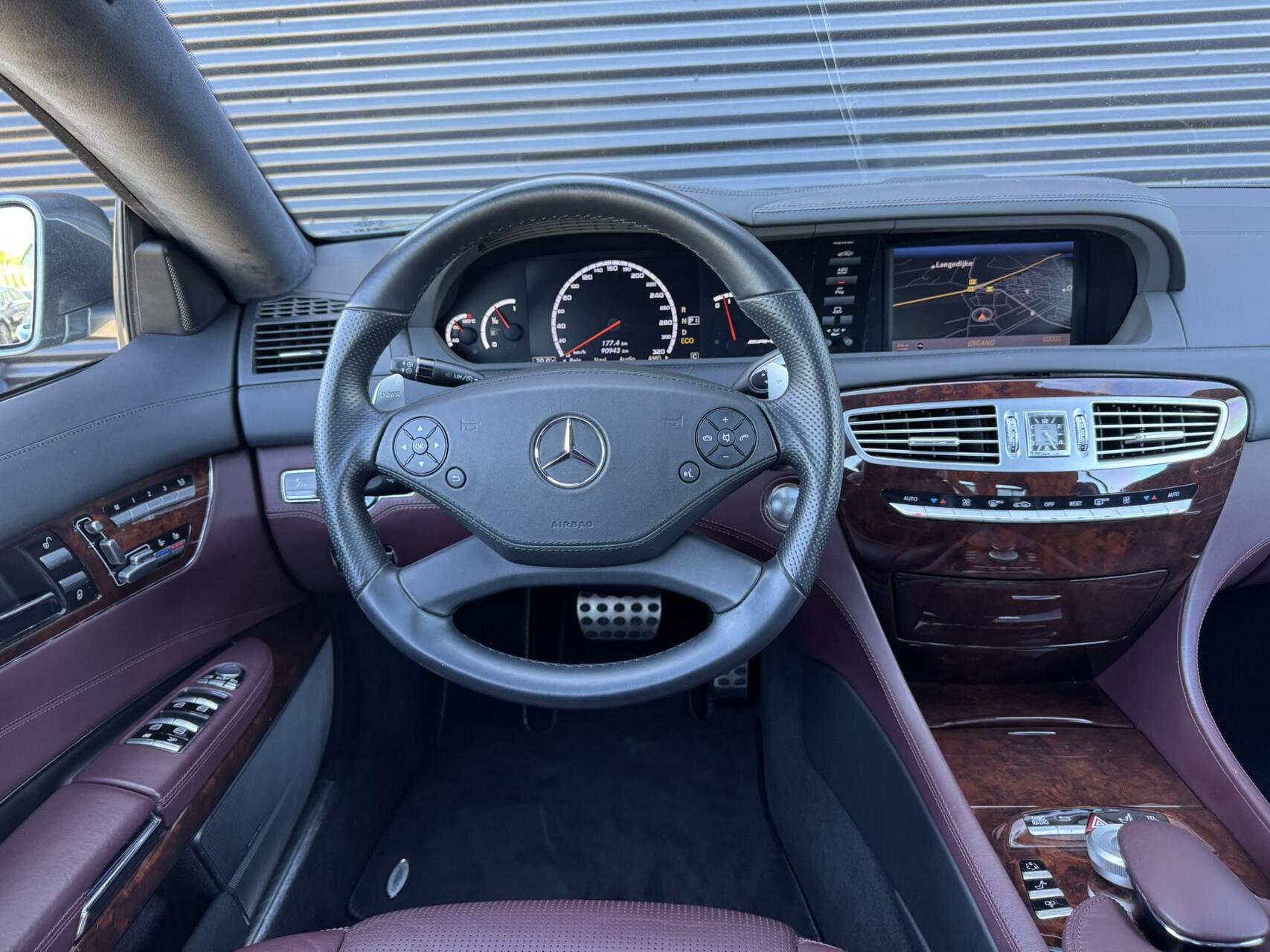 Foto van Mercedes-Benz CL 63 AMG