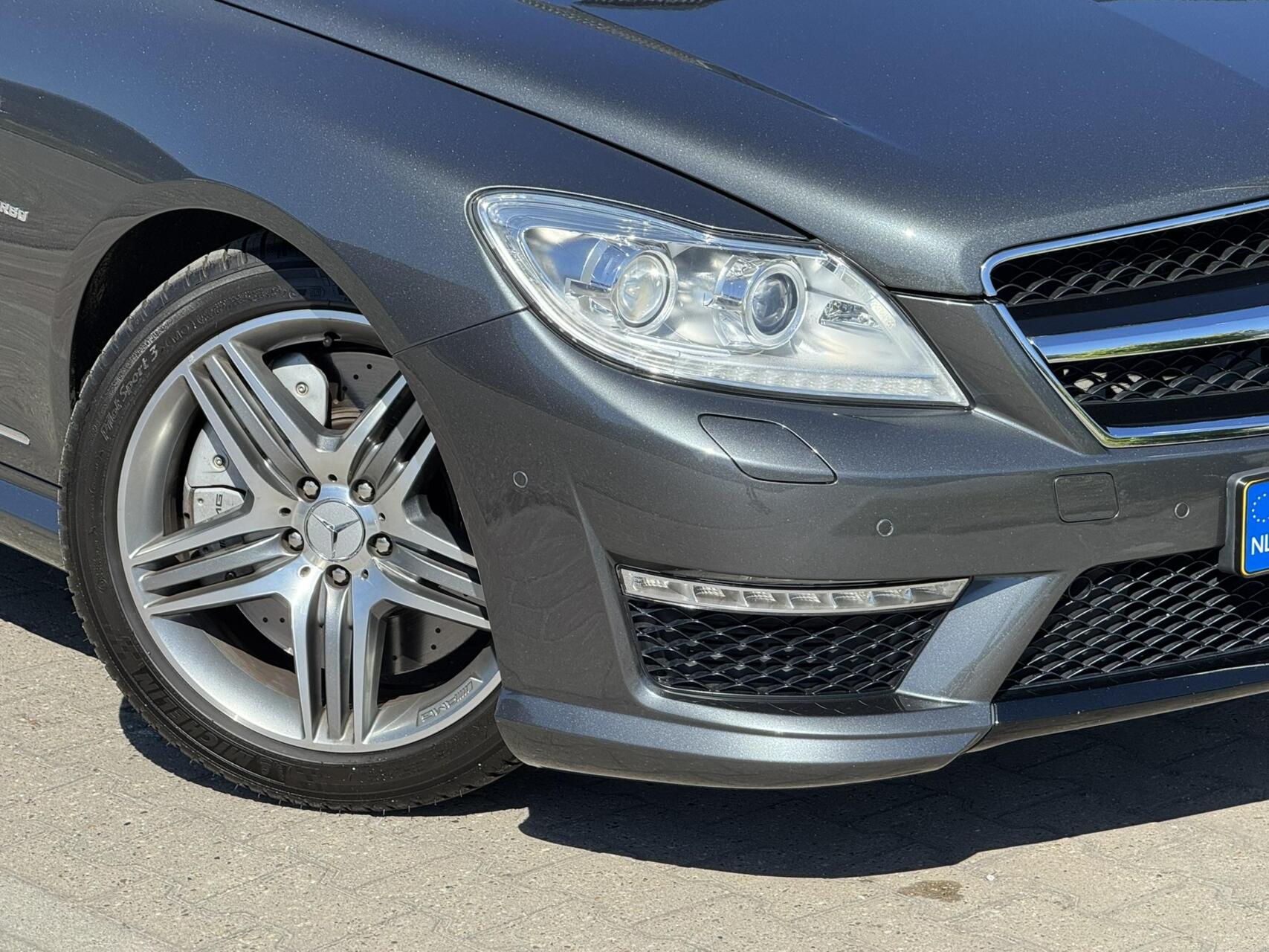 Foto van Mercedes-Benz CL 63 AMG