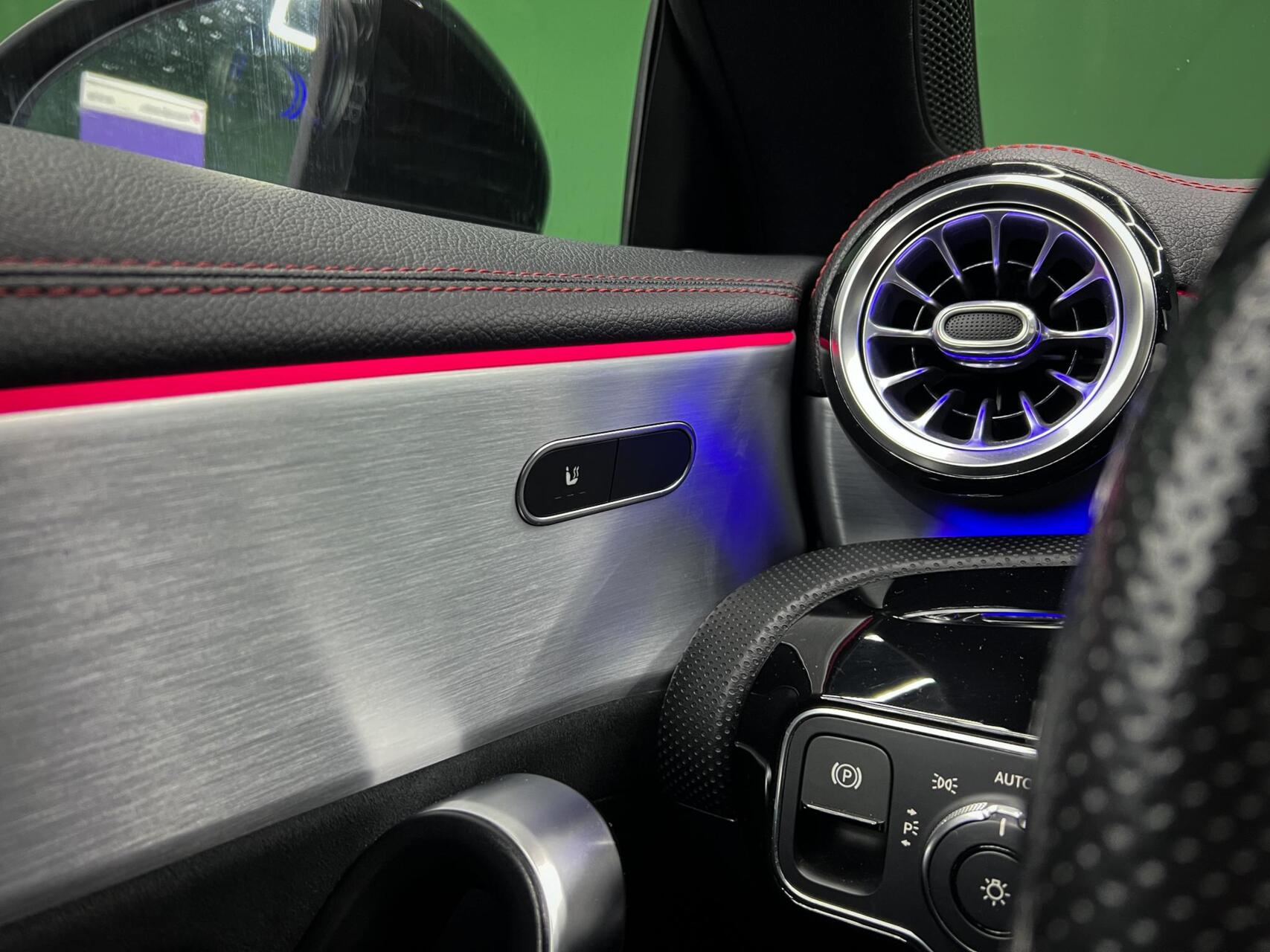 Foto van Mercedes-Benz Cla 180