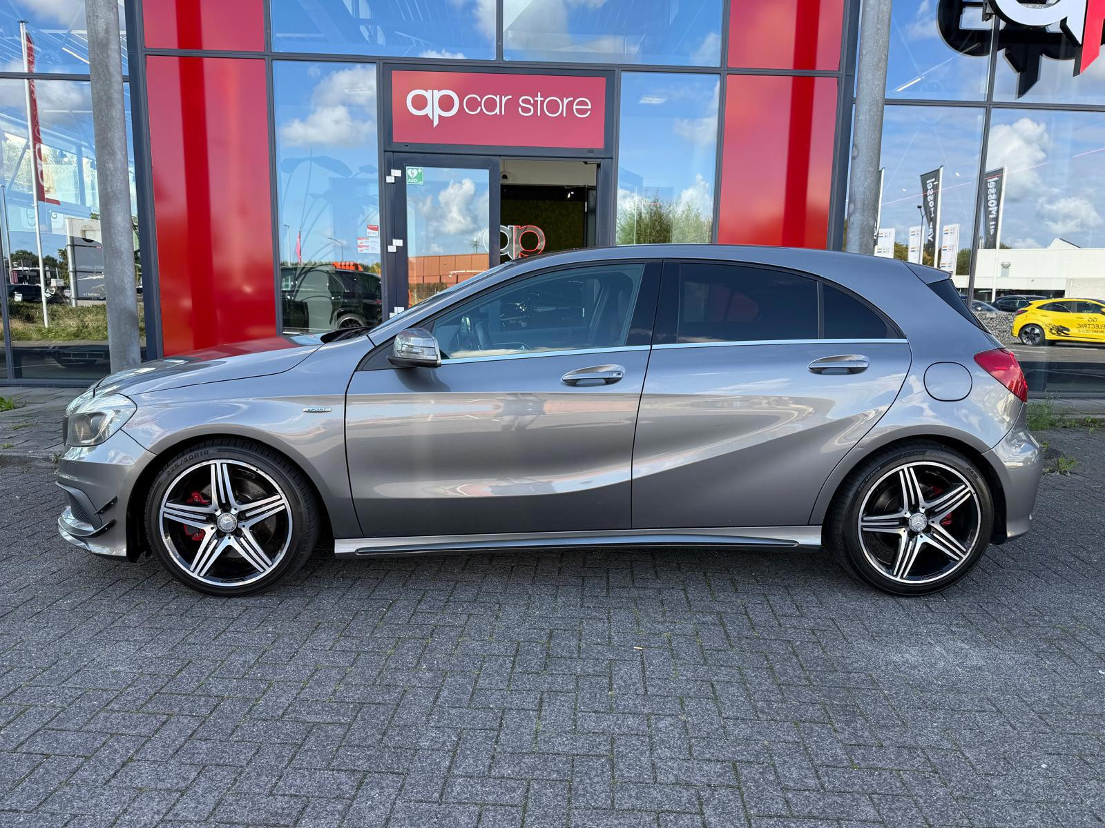 Foto van Mercedes-Benz A 250
