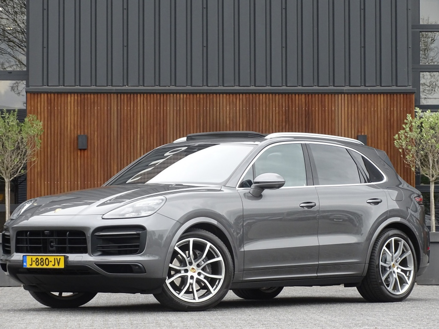Porsche Cayenne 3.0 E-Hybrid 2020 - voorkant