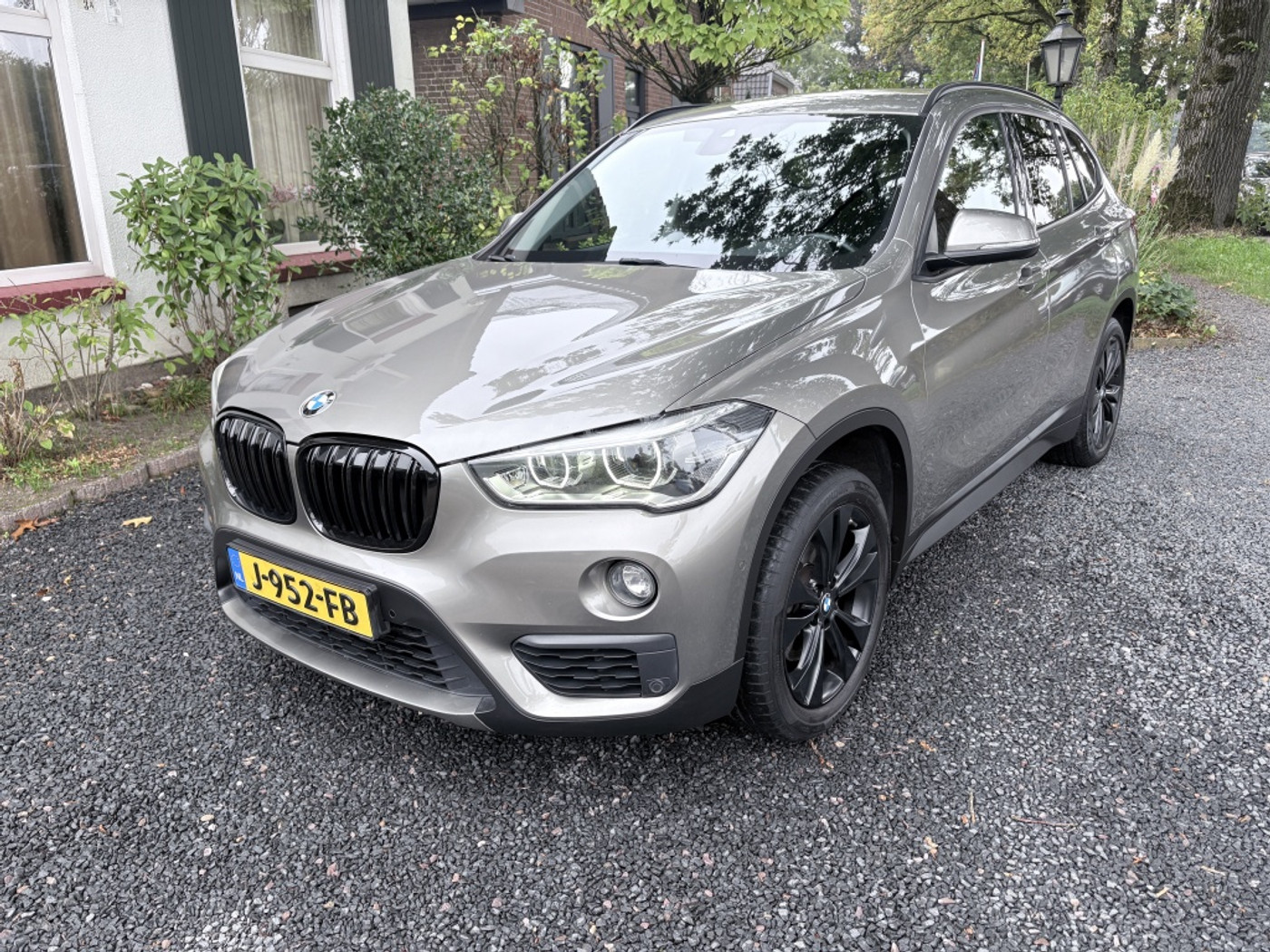 Foto van BMW X1 Sdrive18i