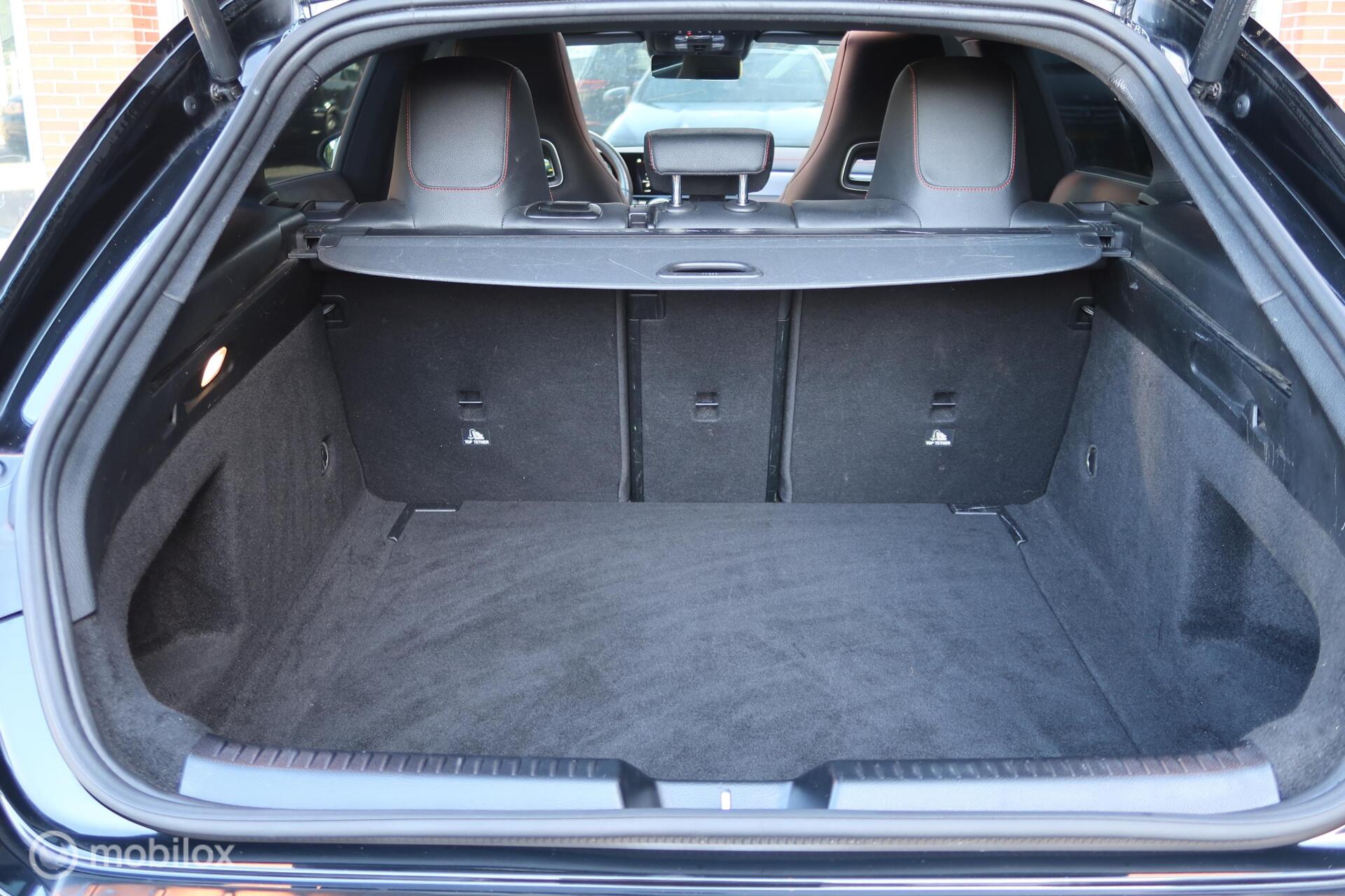 Foto van Mercedes-Benz Cla 180