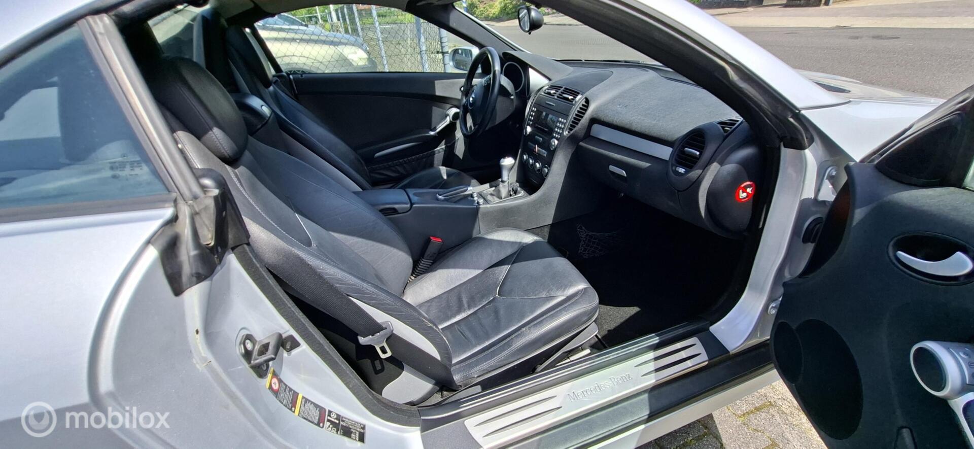 Foto van Mercedes-Benz SLK 200 Kompressor
