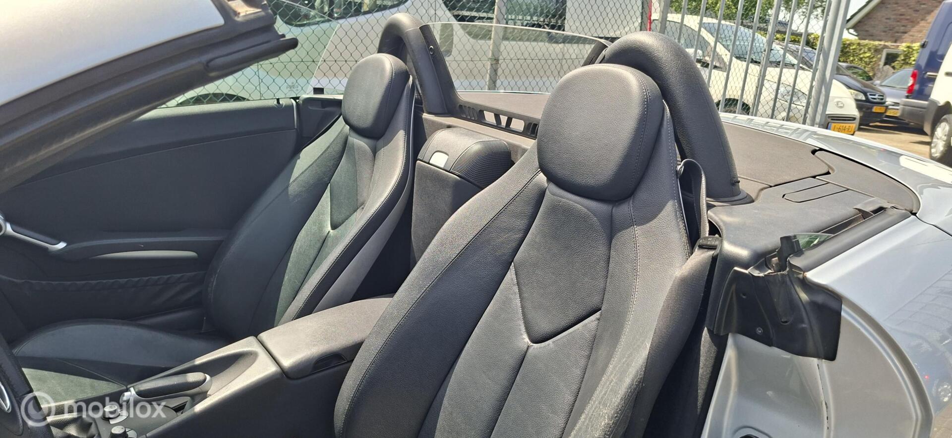 Foto van Mercedes-Benz SLK 200 Kompressor