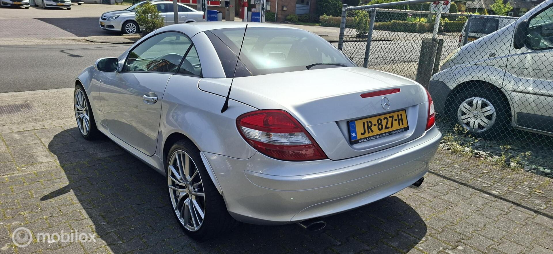Foto van Mercedes-Benz SLK 200 Kompressor