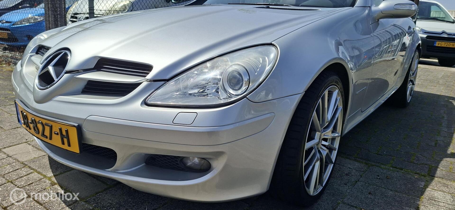 Foto van Mercedes-Benz SLK 200 Kompressor