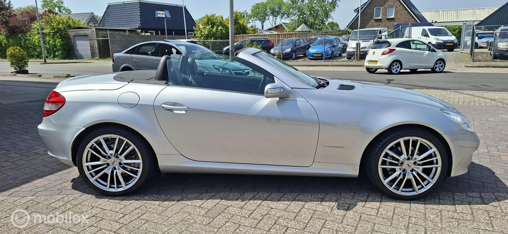 Foto van Mercedes-Benz SLK 200 Kompressor