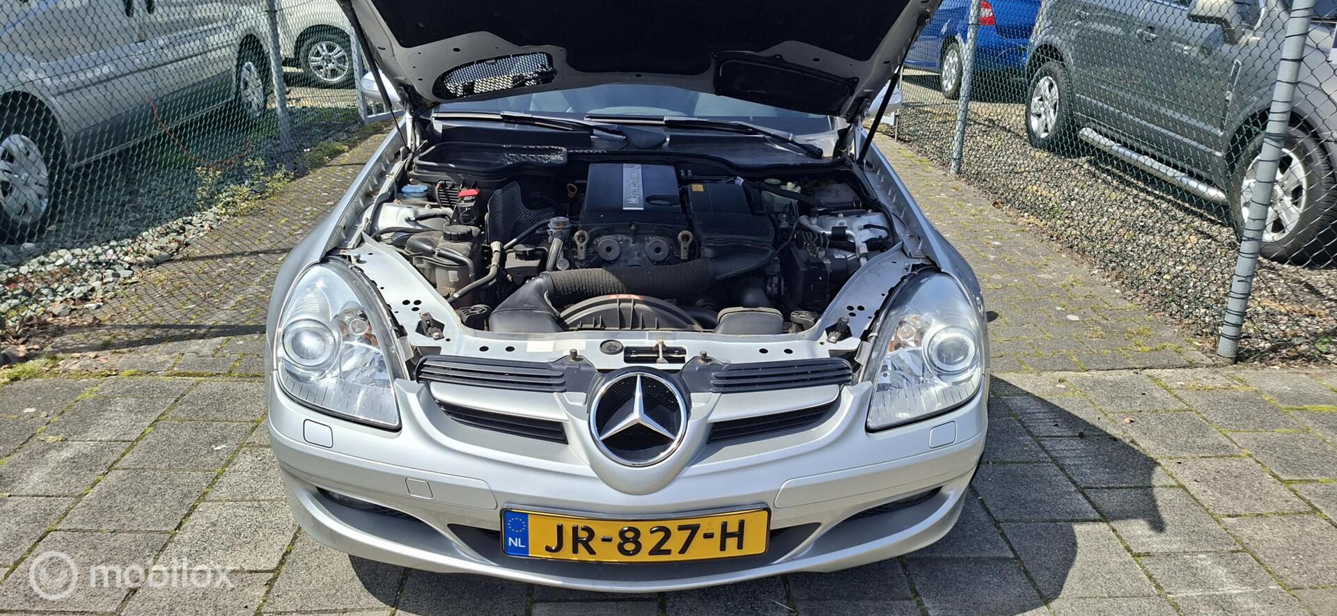 Foto van Mercedes-Benz SLK 200 Kompressor