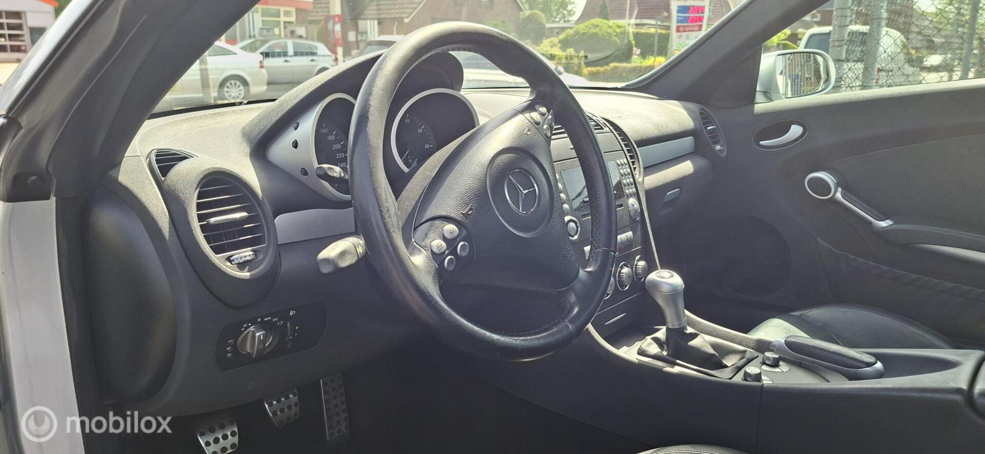 Foto van Mercedes-Benz SLK 200 Kompressor