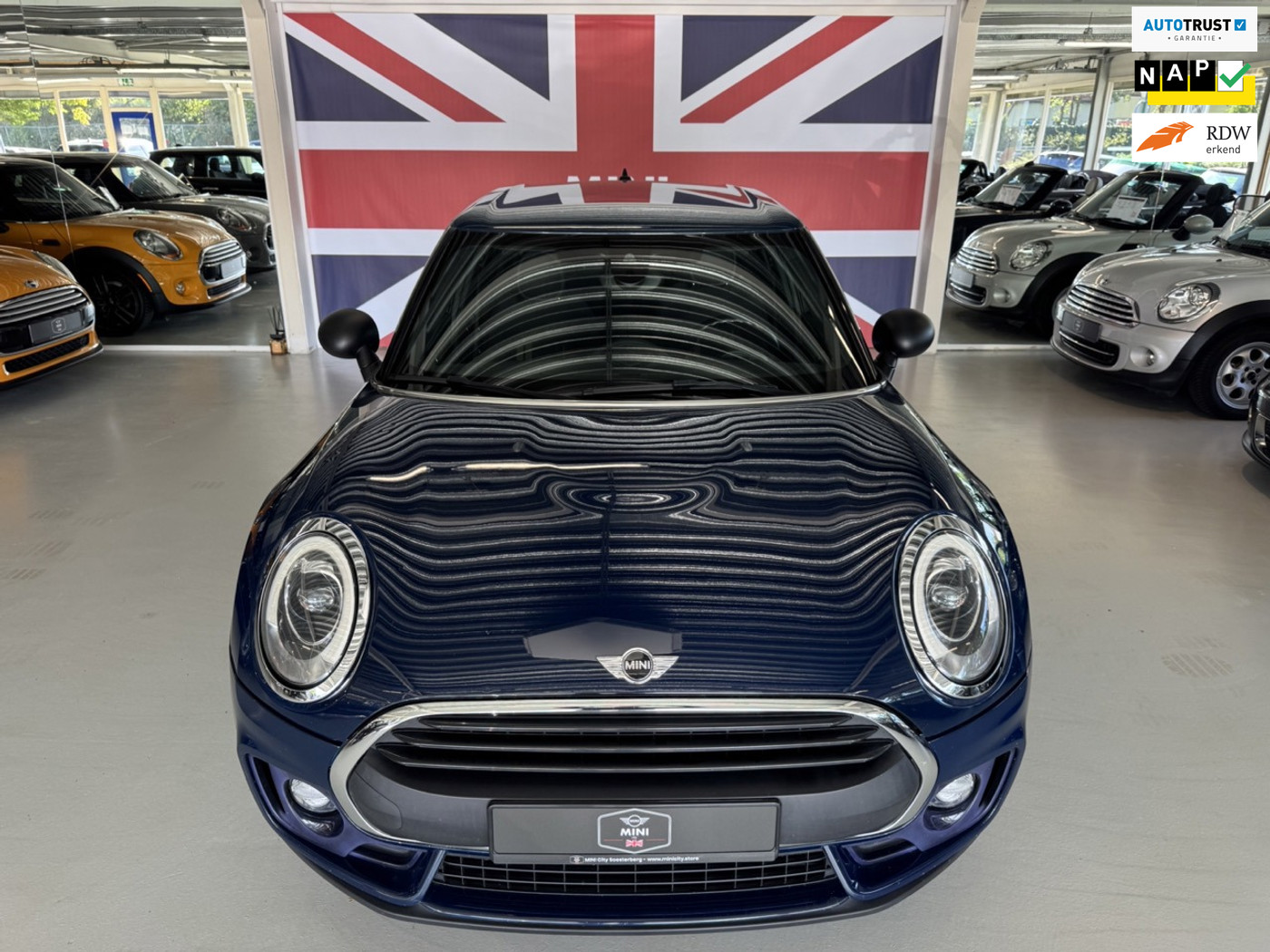 Mini Clubman One 1.5 One Business ( 6 MAANDEN GARANTIE ) 2016 - voorkant