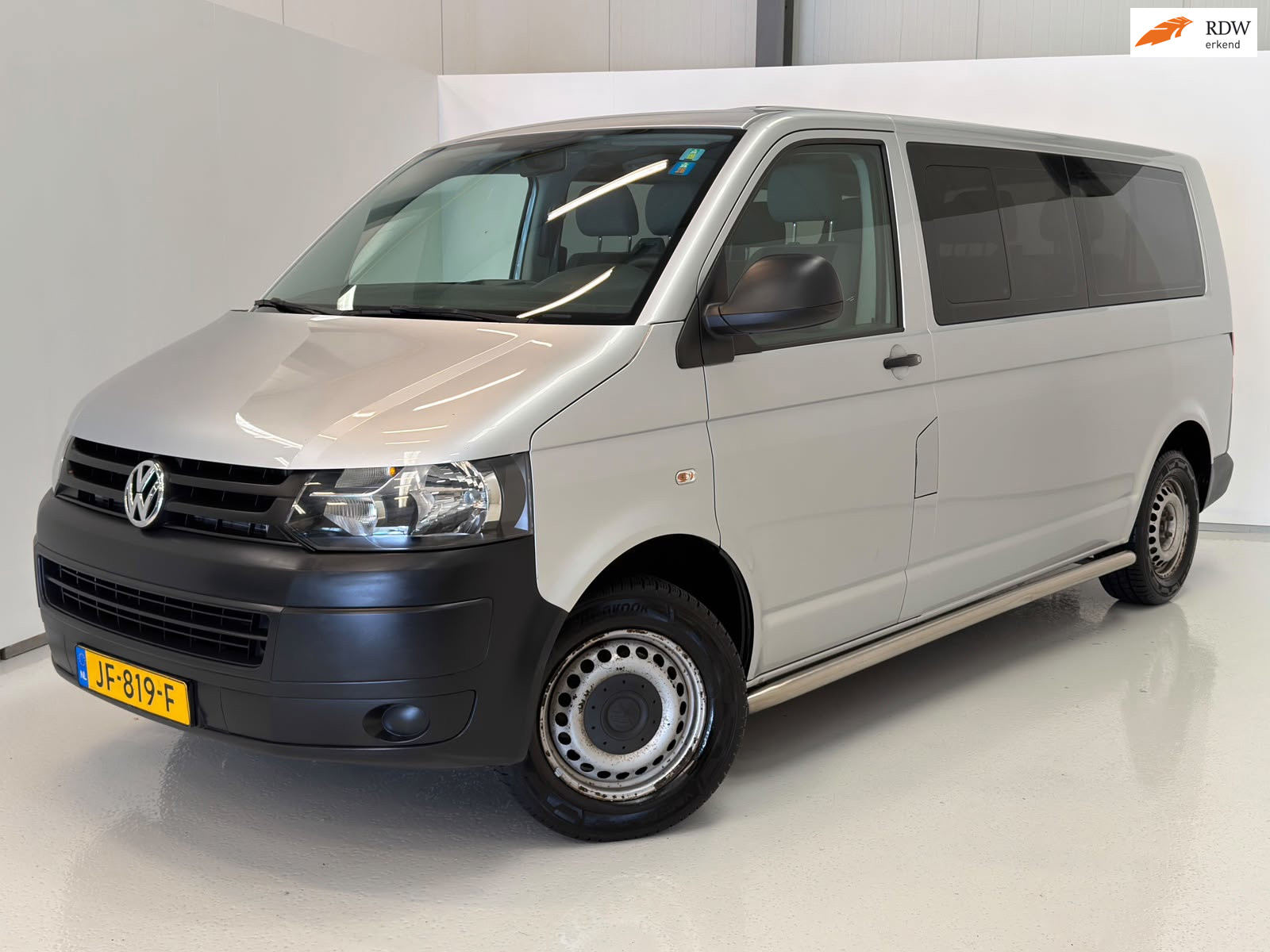 Volkswagen Kombi 2.0 TDI L2H1 Highline / Trekhaak / 9 persoons 2015 - voorkant