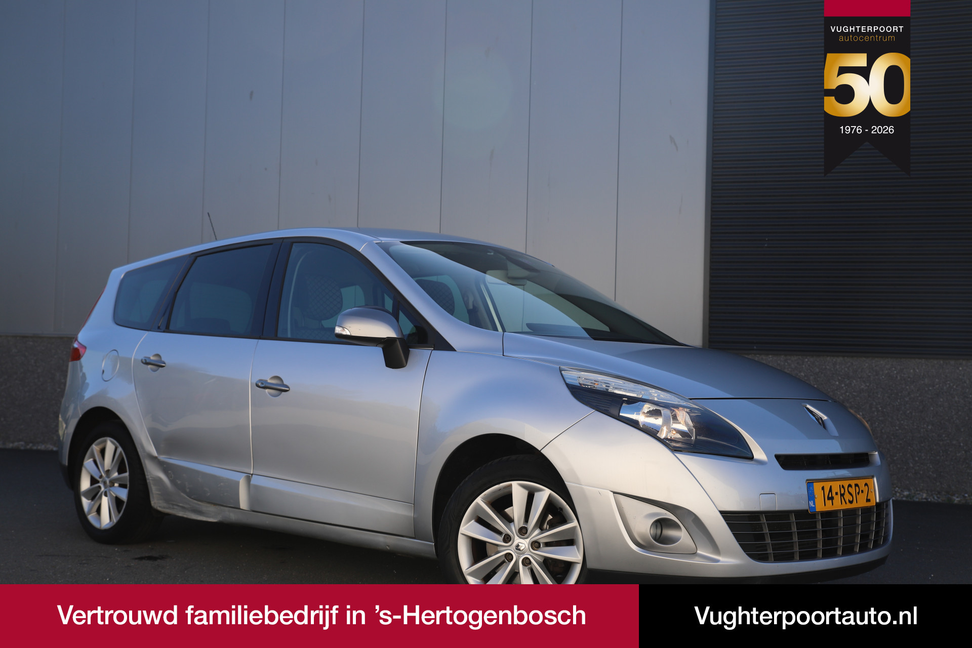 Renault Megane Scenic 1.4 TCe 130pk Celsium 7 persoons/Trekhaak 2011 - voorkant
