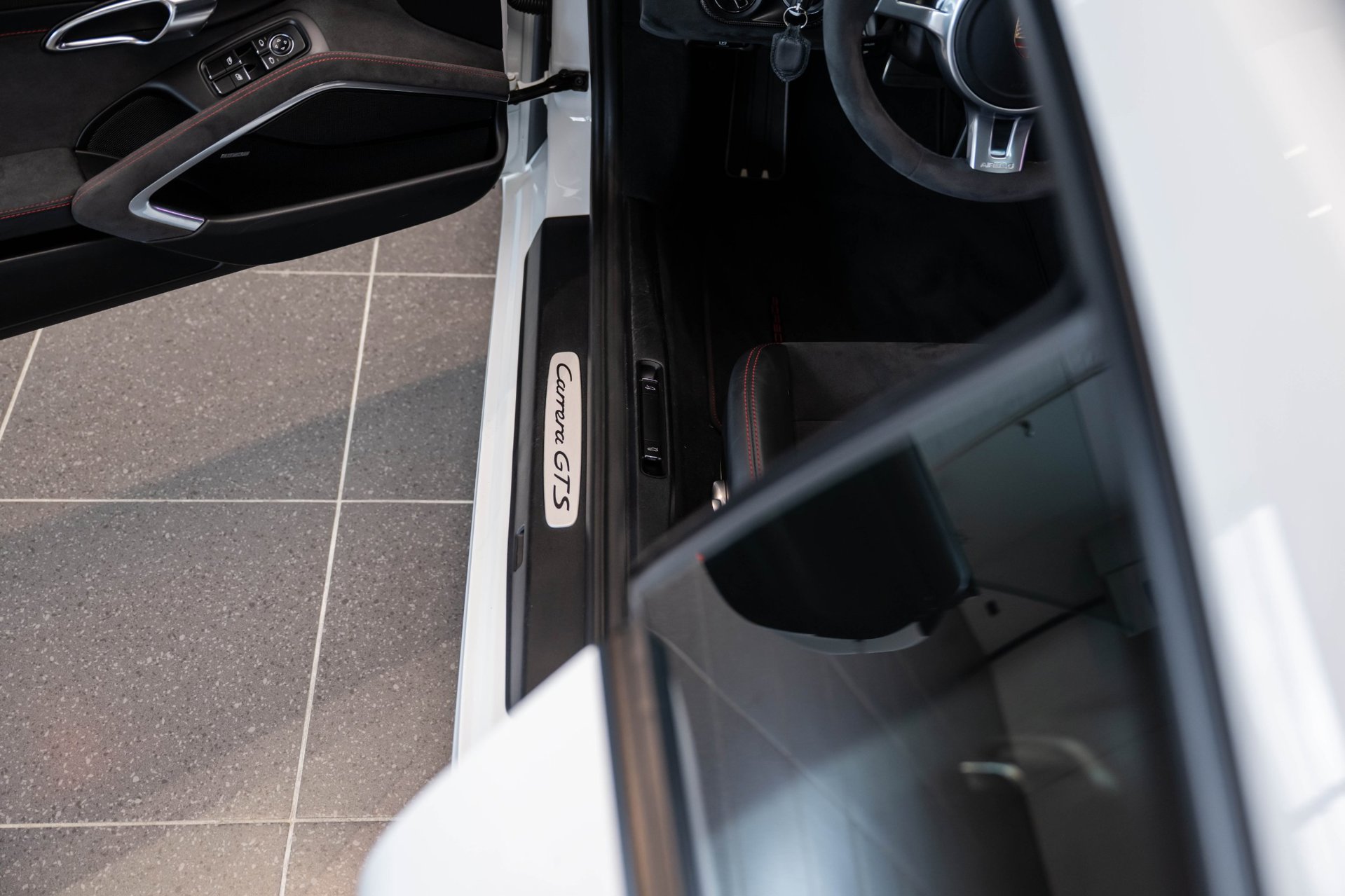 Foto van Porsche 911 Carrera GTS