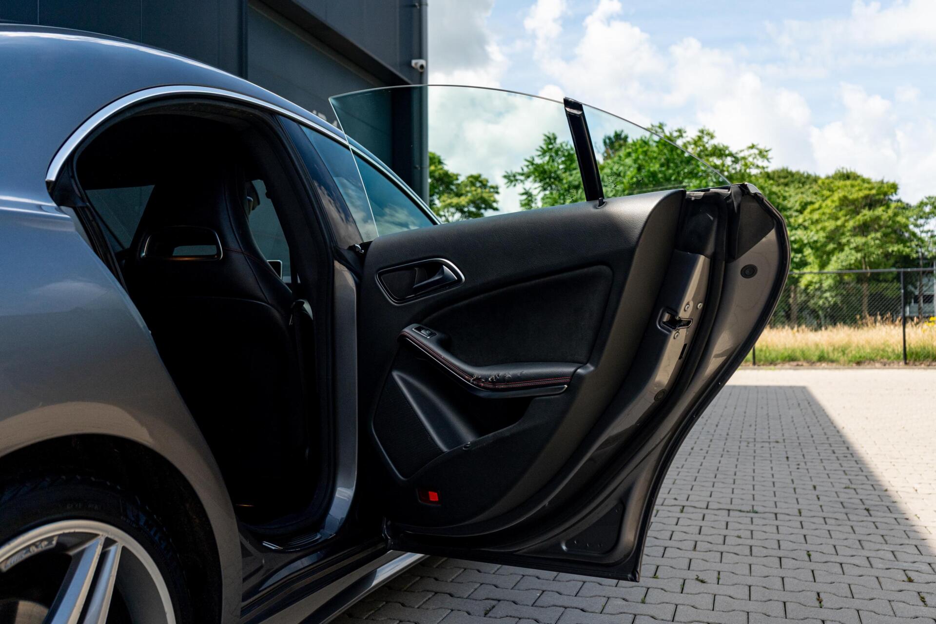 Foto van Mercedes-Benz Cla-klasse