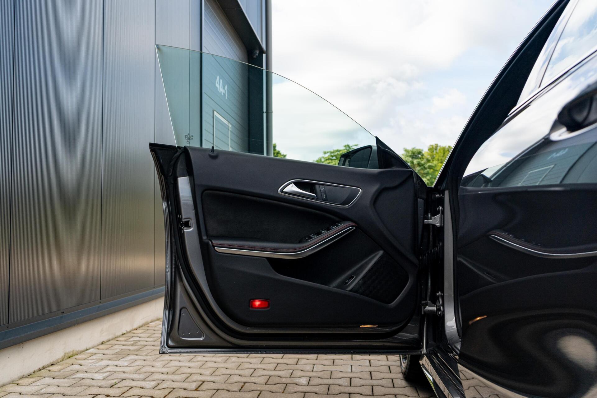 Foto van Mercedes-Benz Cla-klasse