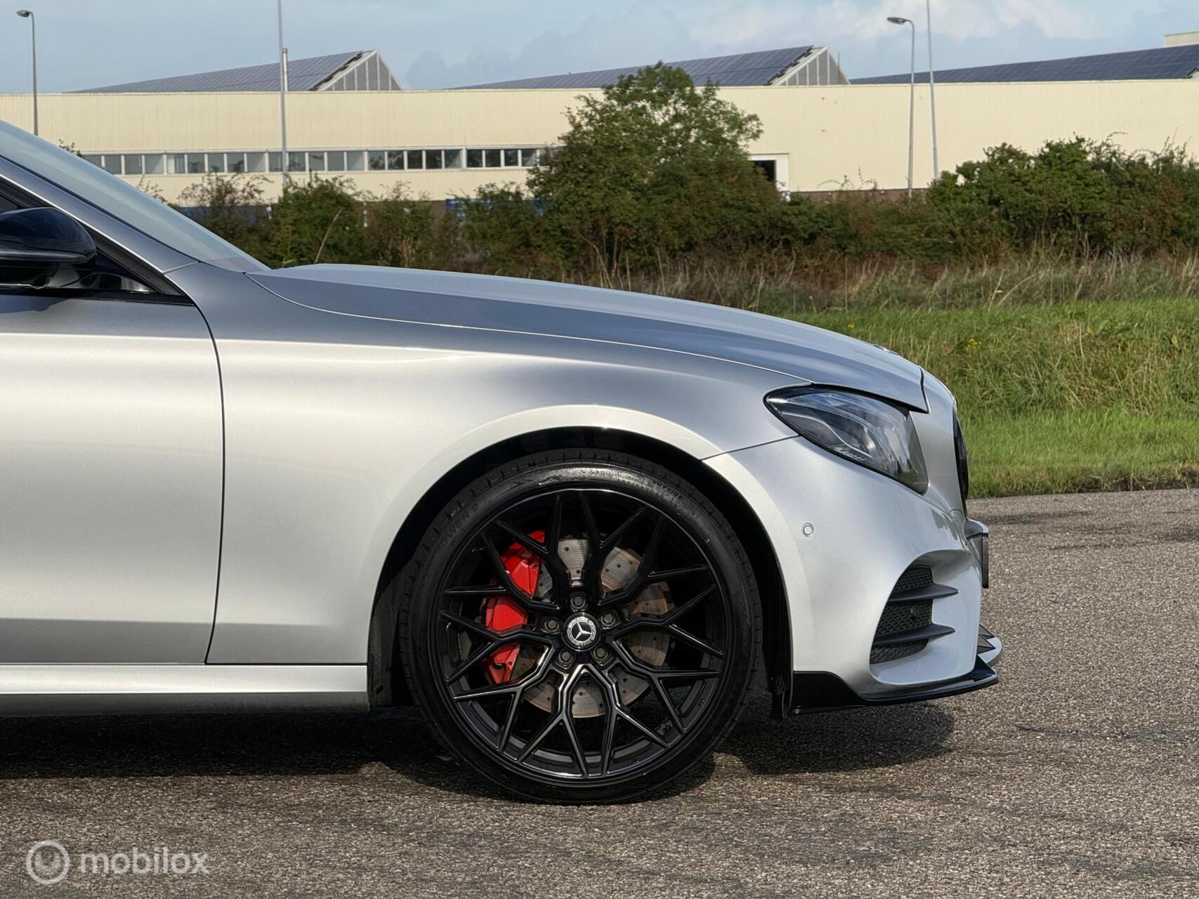 Foto van Mercedes-Benz E 220 D