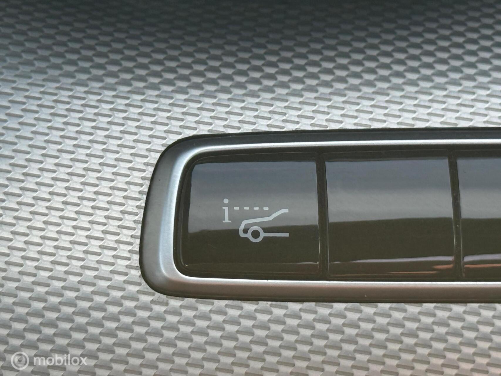 Foto van Mercedes-Benz E 220 D