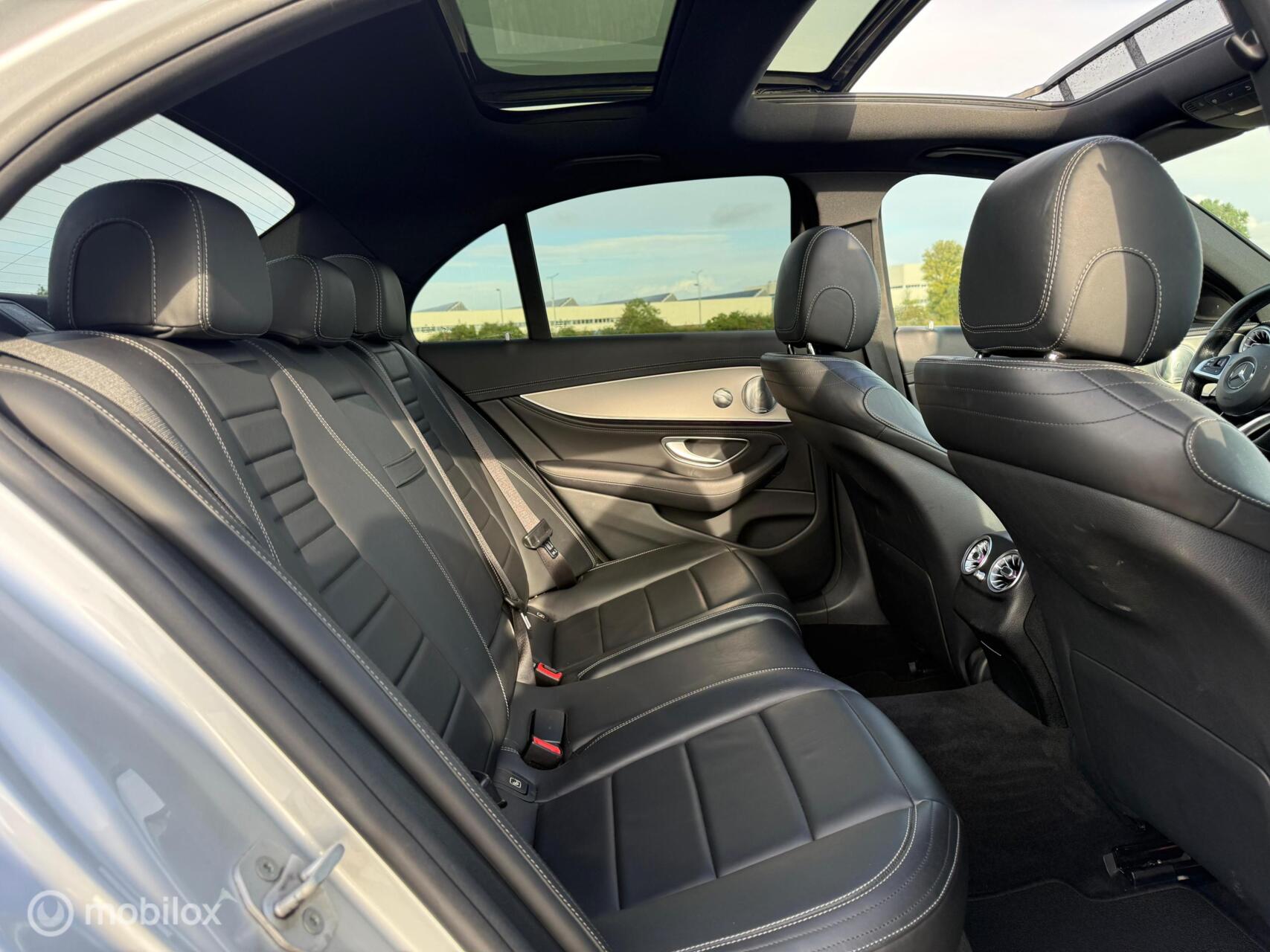 Foto van Mercedes-Benz E 220 D