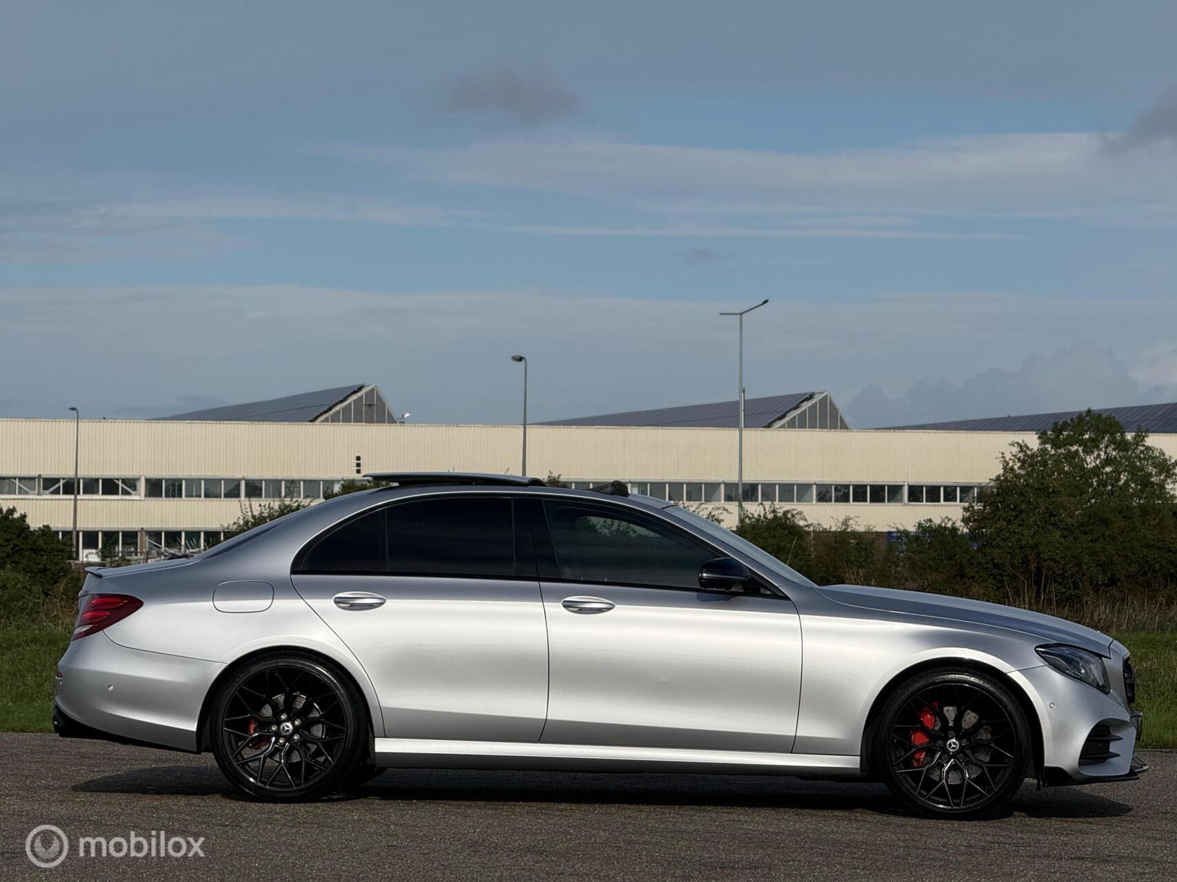 Foto van Mercedes-Benz E 220 D