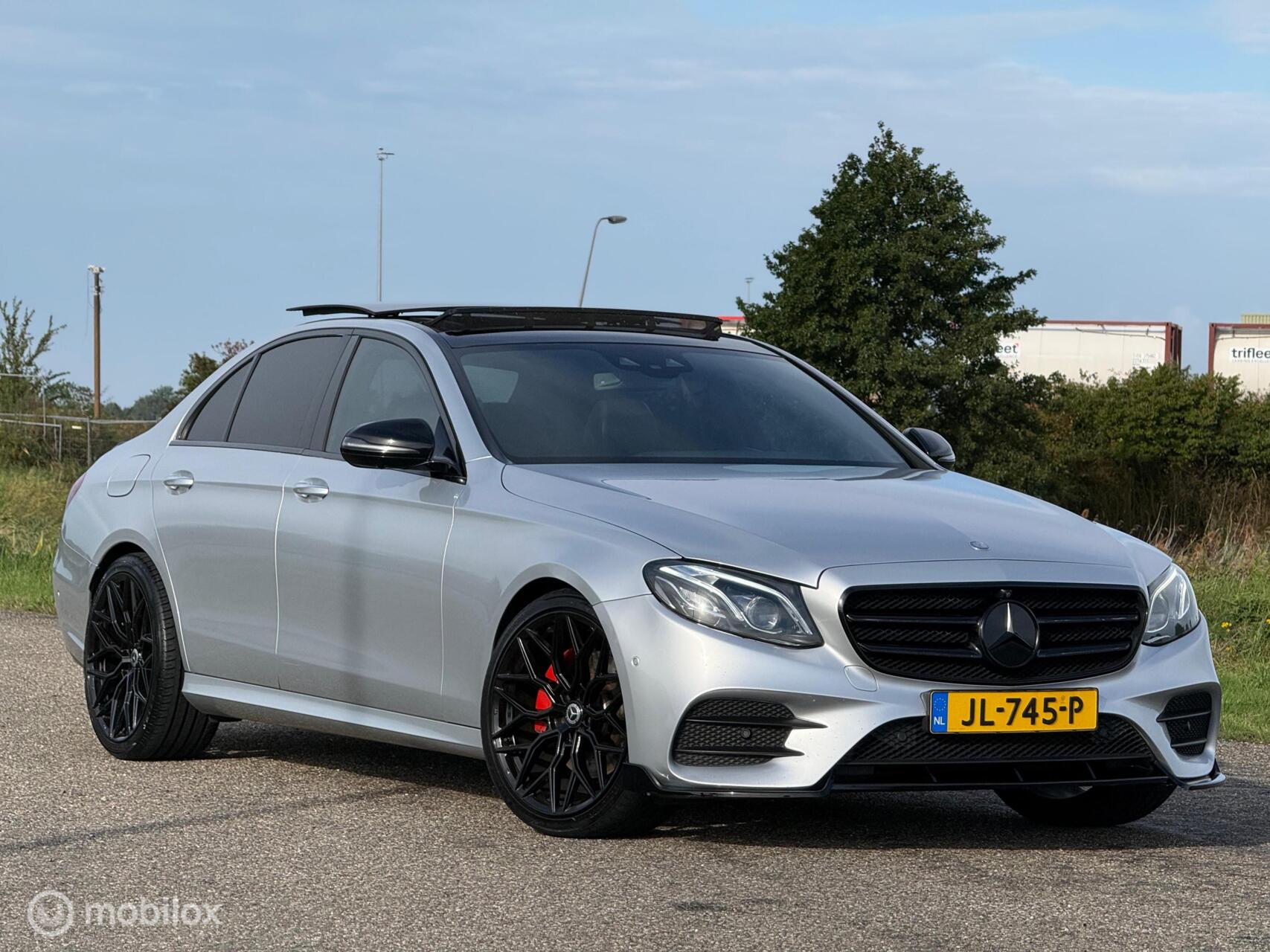 Foto van Mercedes-Benz E 220 D