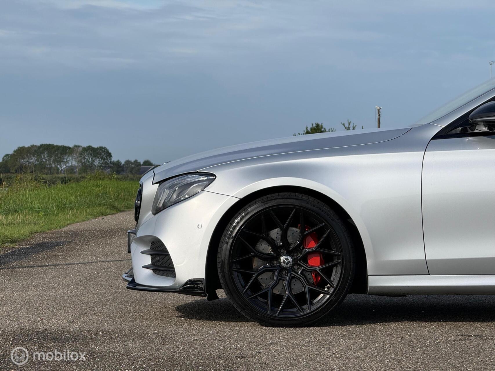 Foto van Mercedes-Benz E 220 D