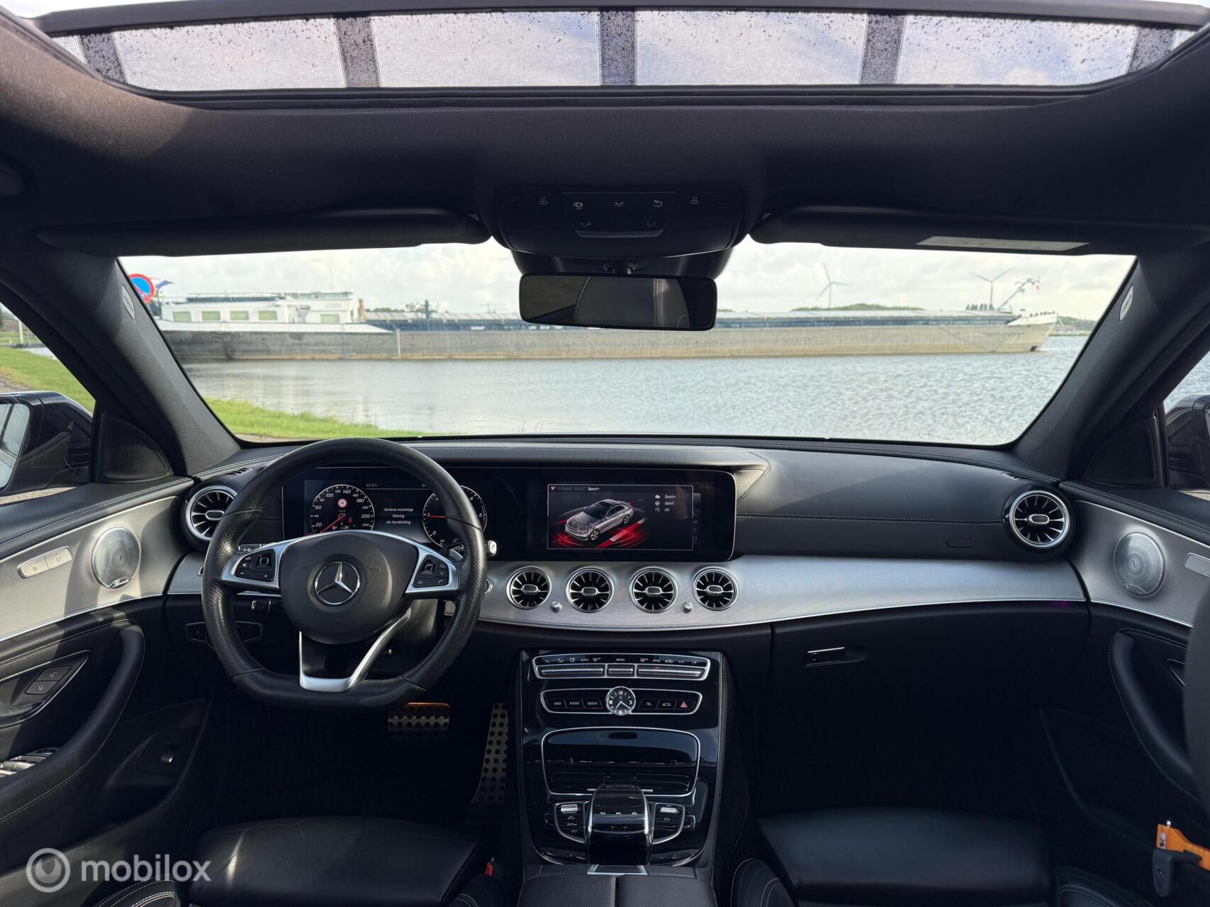 Foto van Mercedes-Benz E 220 D