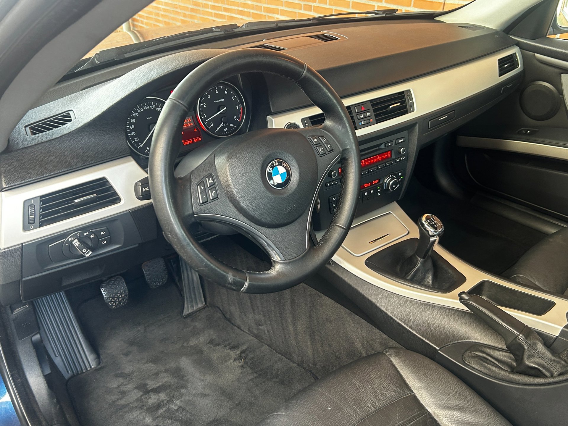 Foto van BMW 325i