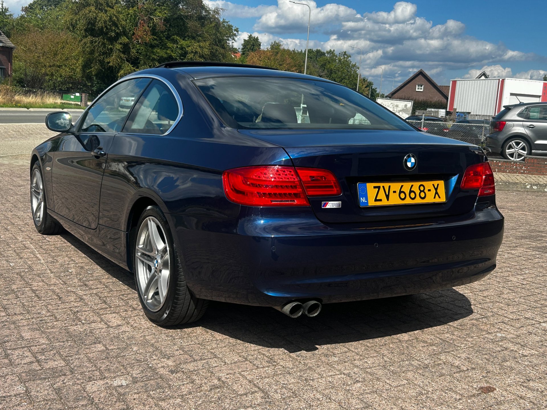 Foto van BMW 325i