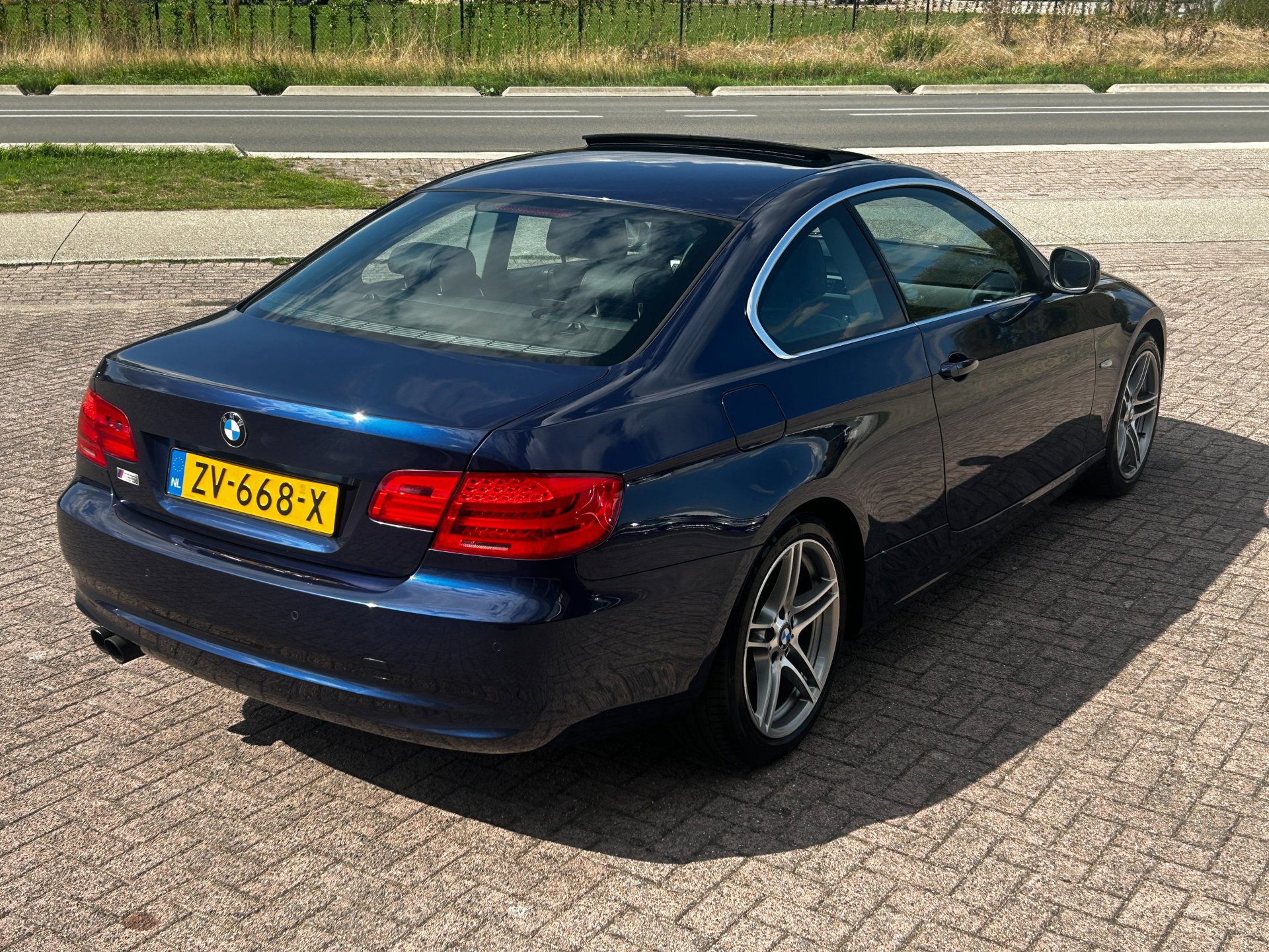 Foto van BMW 325i