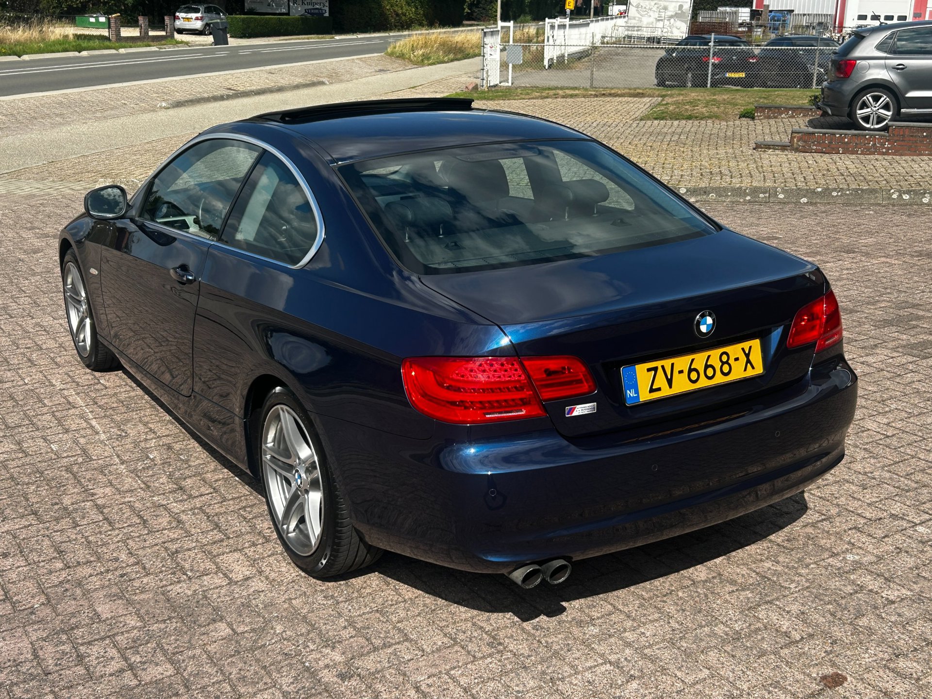 Foto van BMW 325i