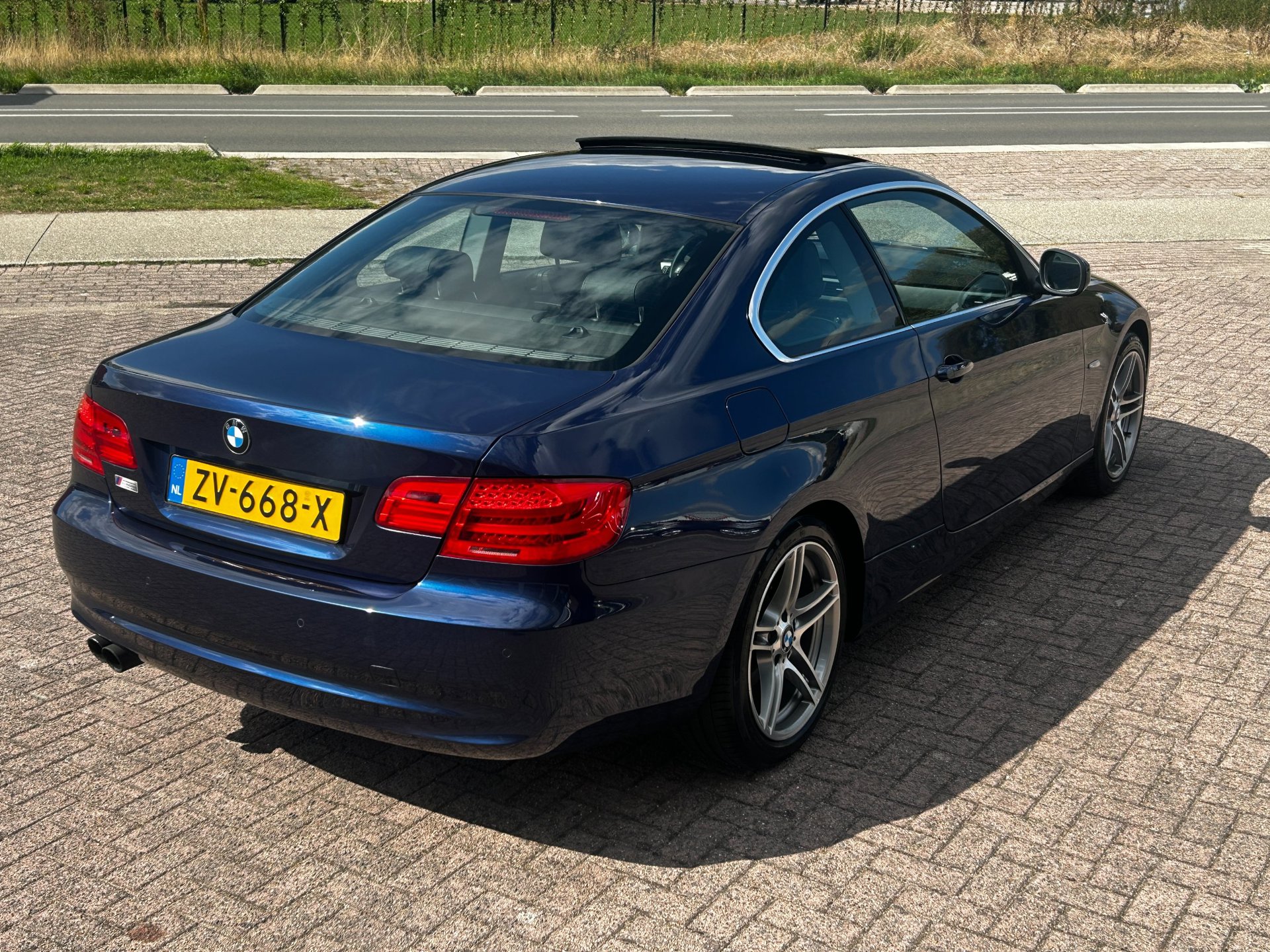 Foto van BMW 325i